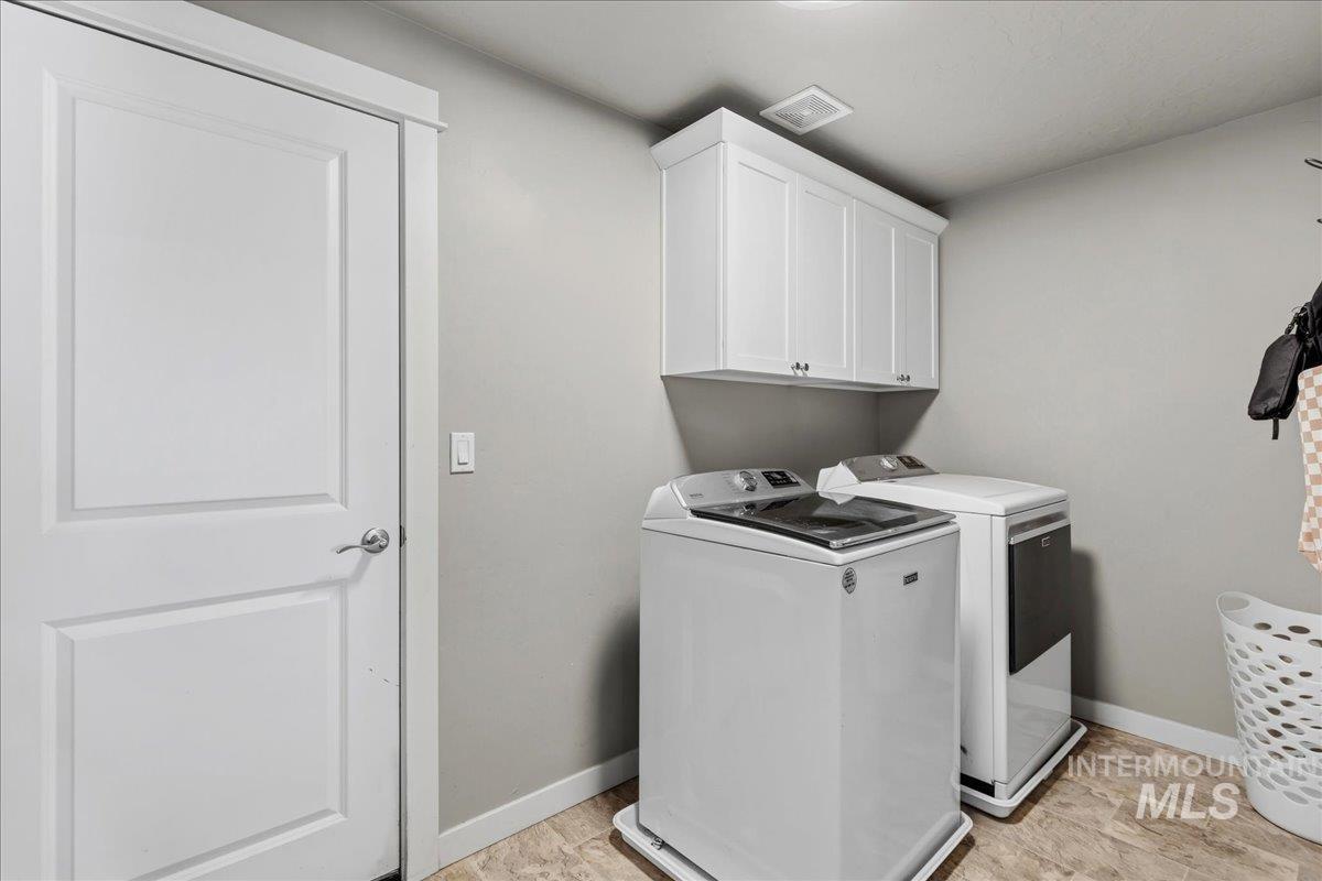 5770 E Walbrook St Property Photo 24