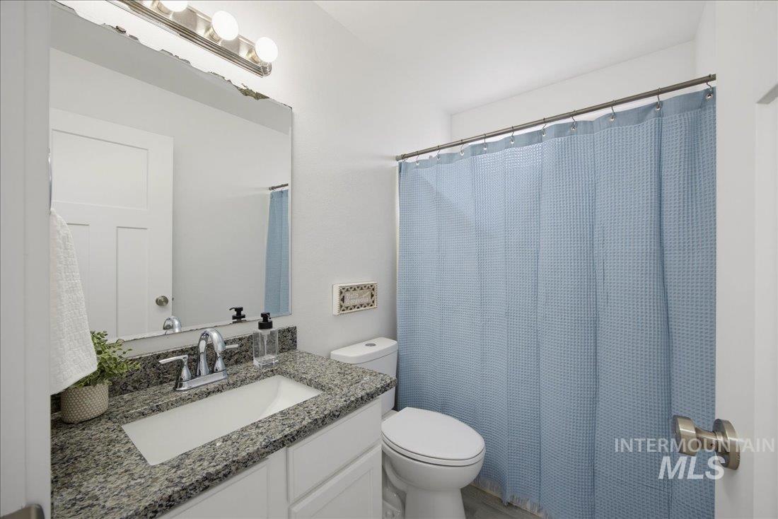 2005 S Crimson Rose Way Property Photo 18