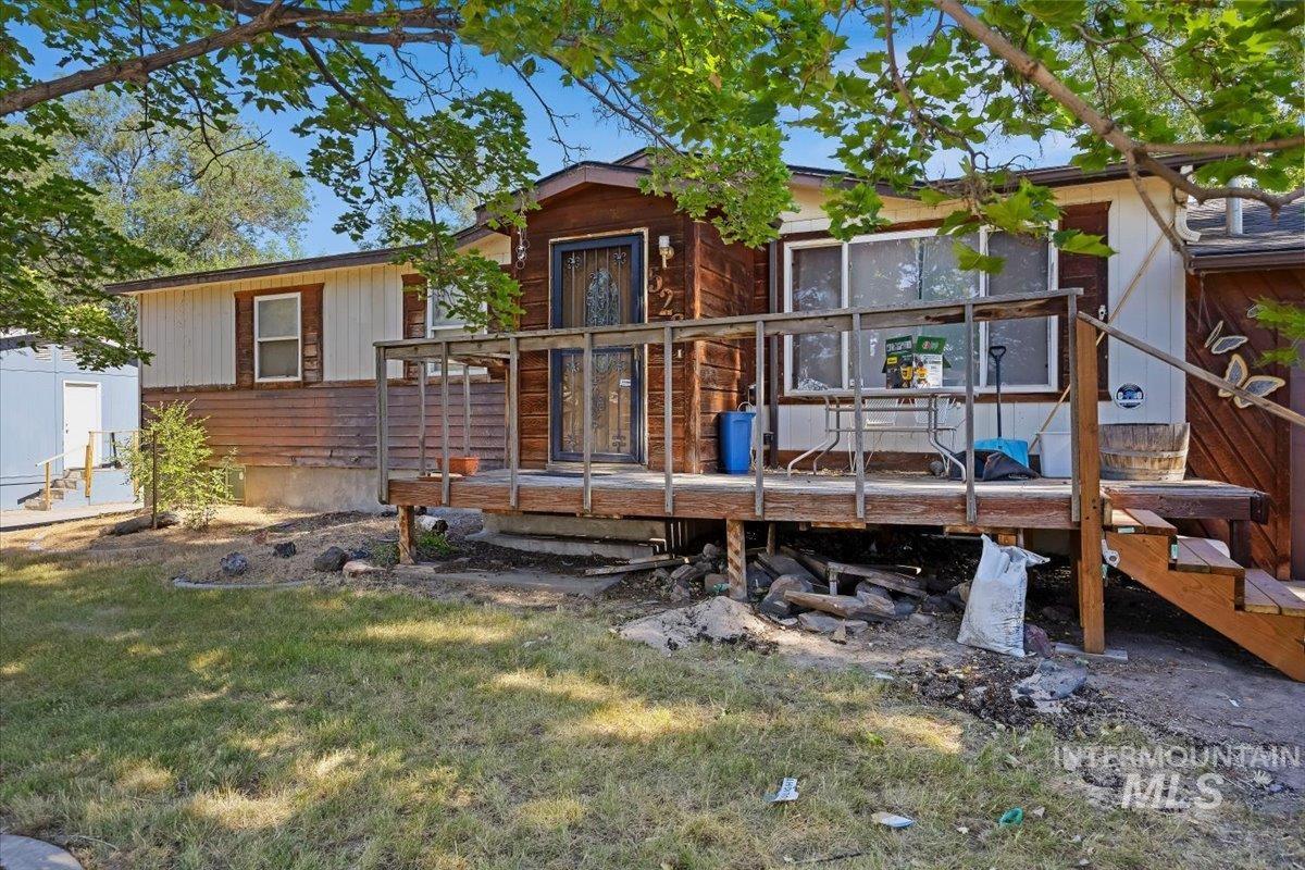 526 E Avenue J Property Photo 2