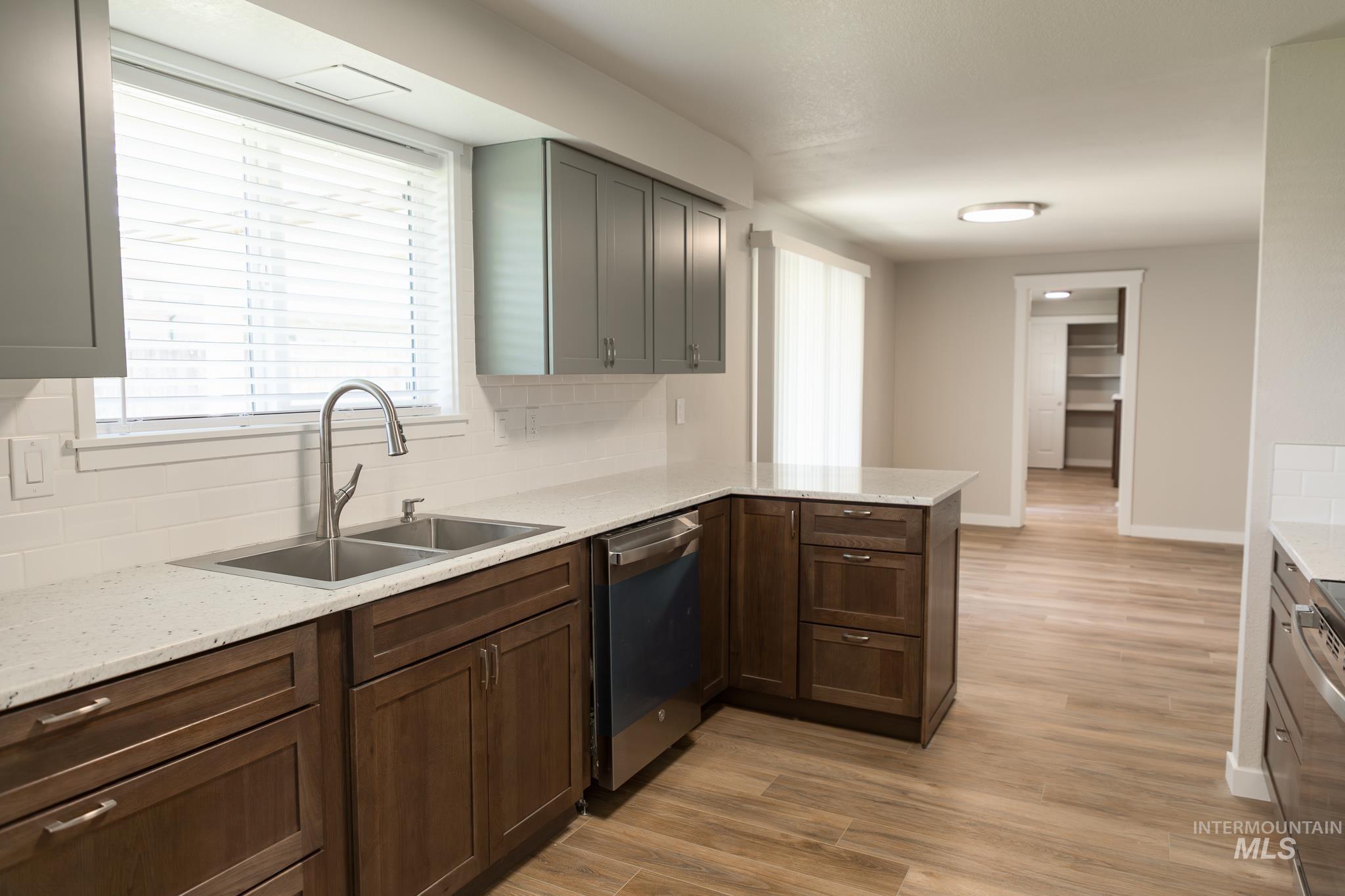1366 Arata Way Property Photo 11