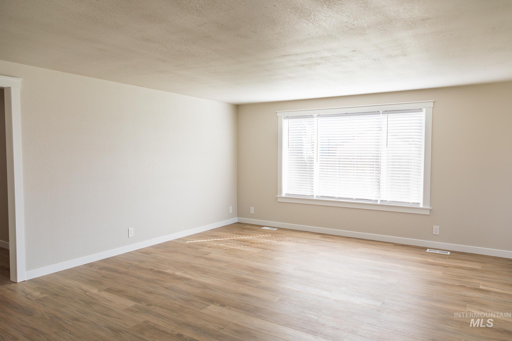 1366 Arata Way Property Photo 20