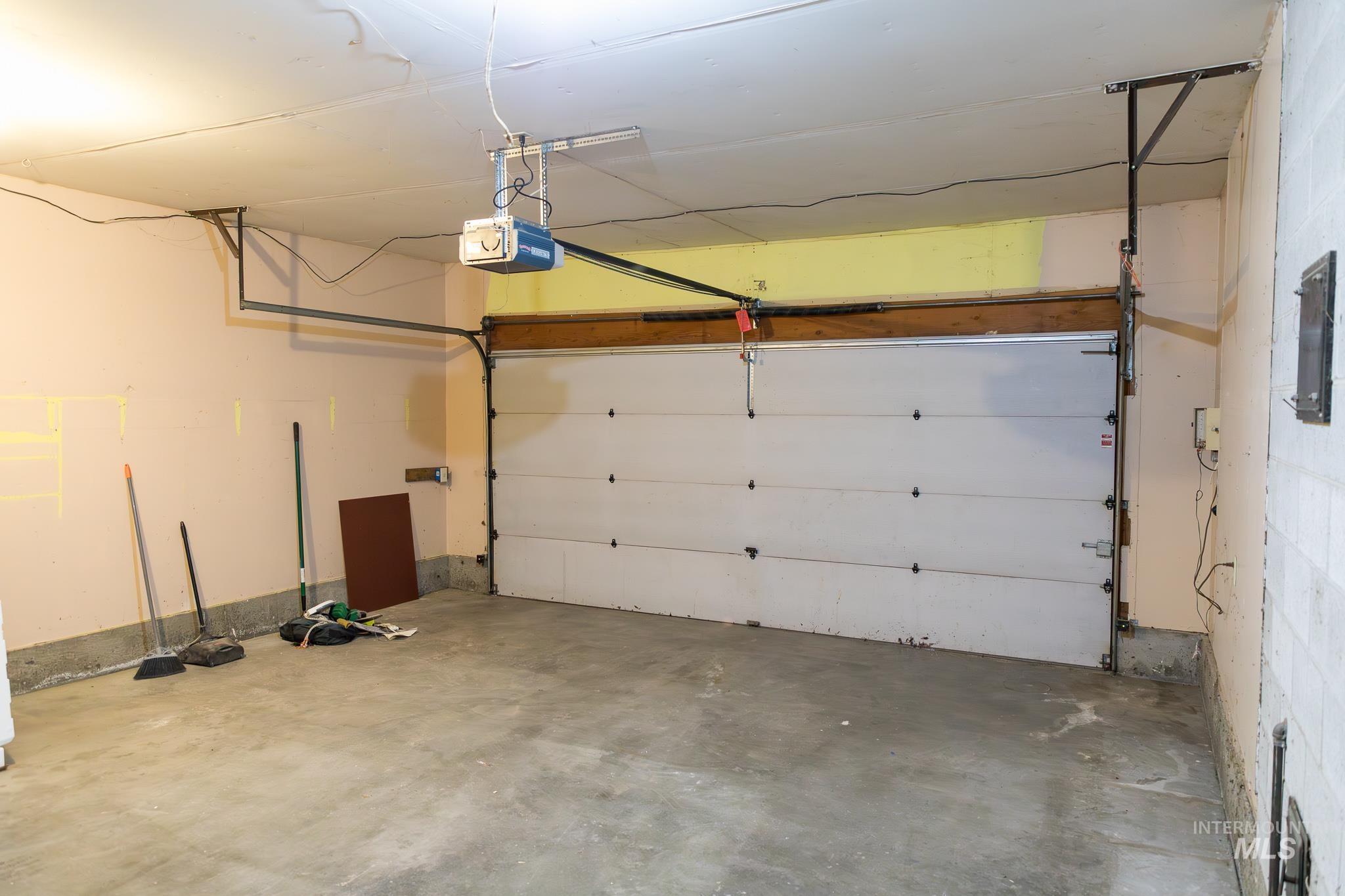 1366 Arata Way Property Photo 43