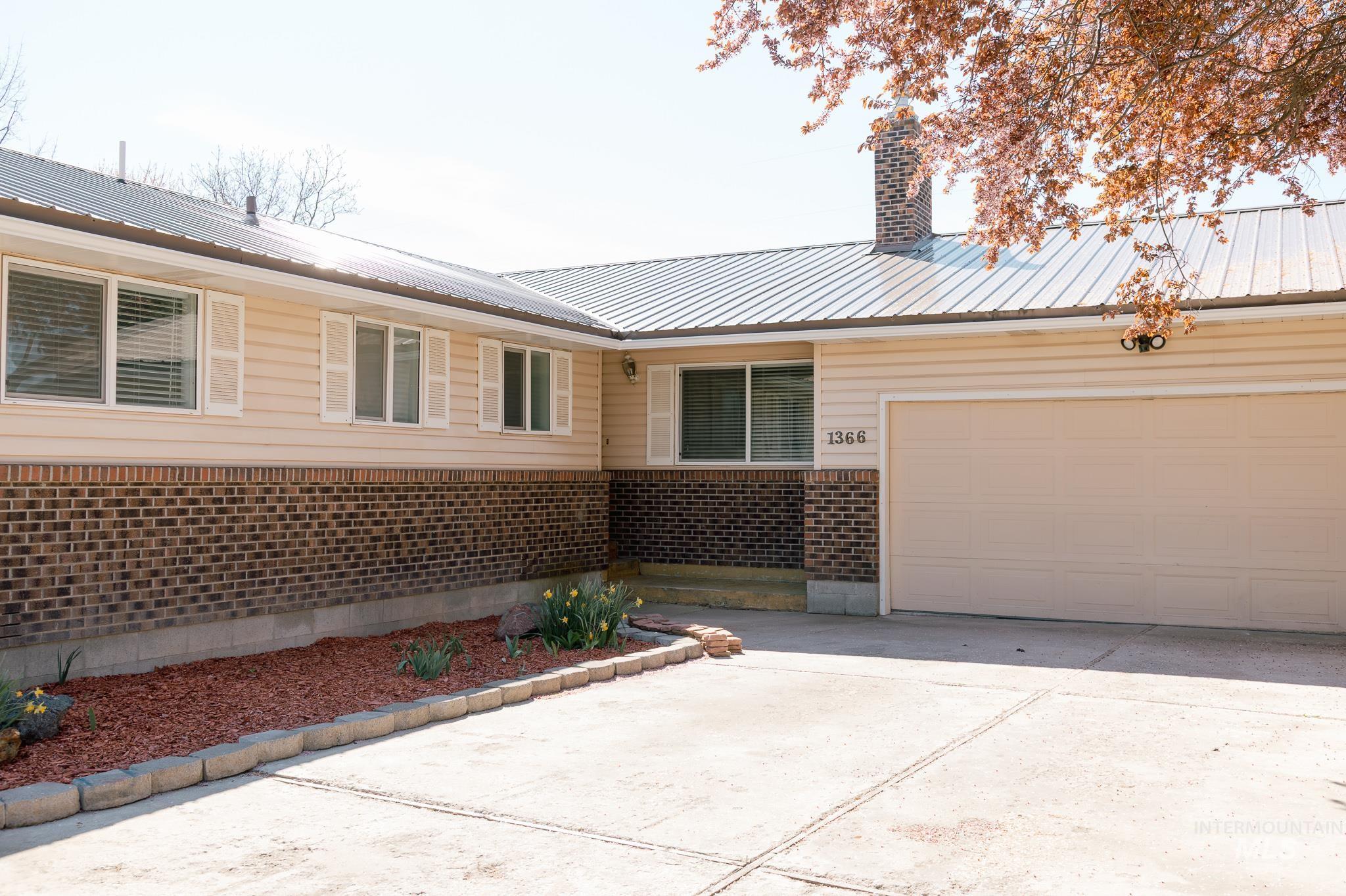 1366 Arata Way Property Photo 49