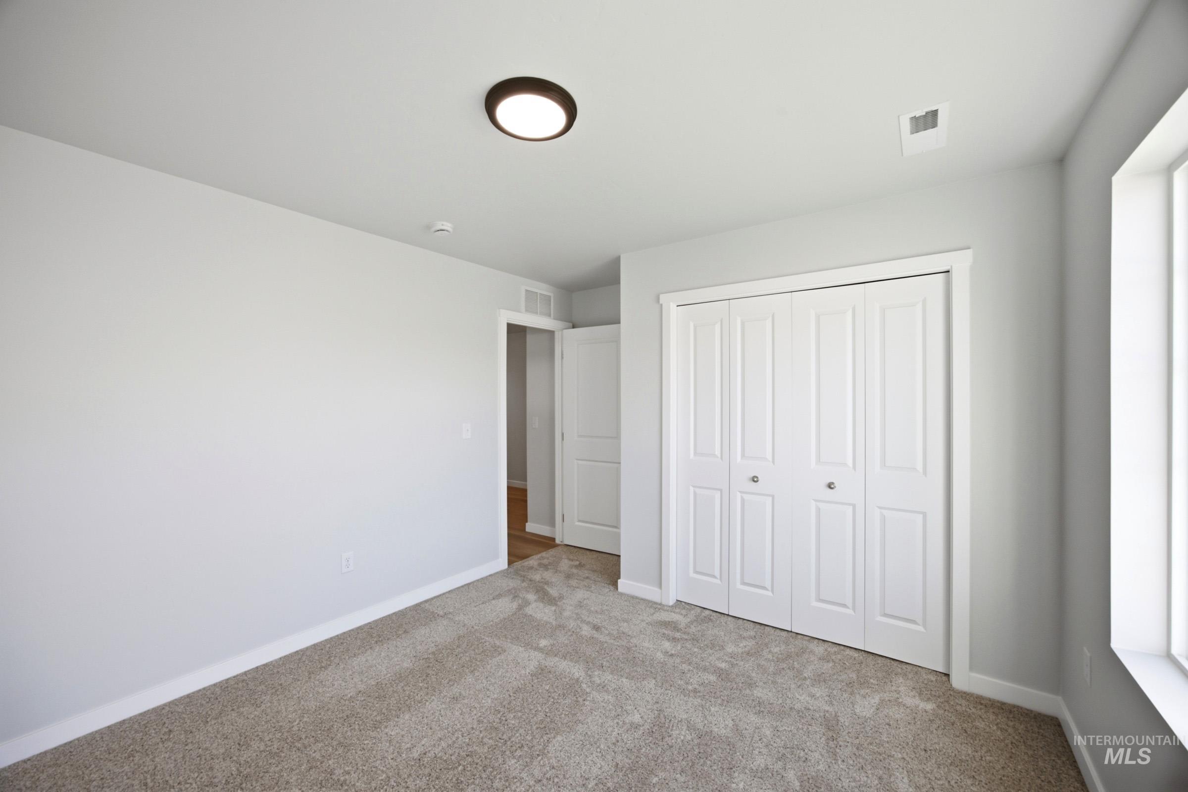 613 W Novak Dr Property Photo 22