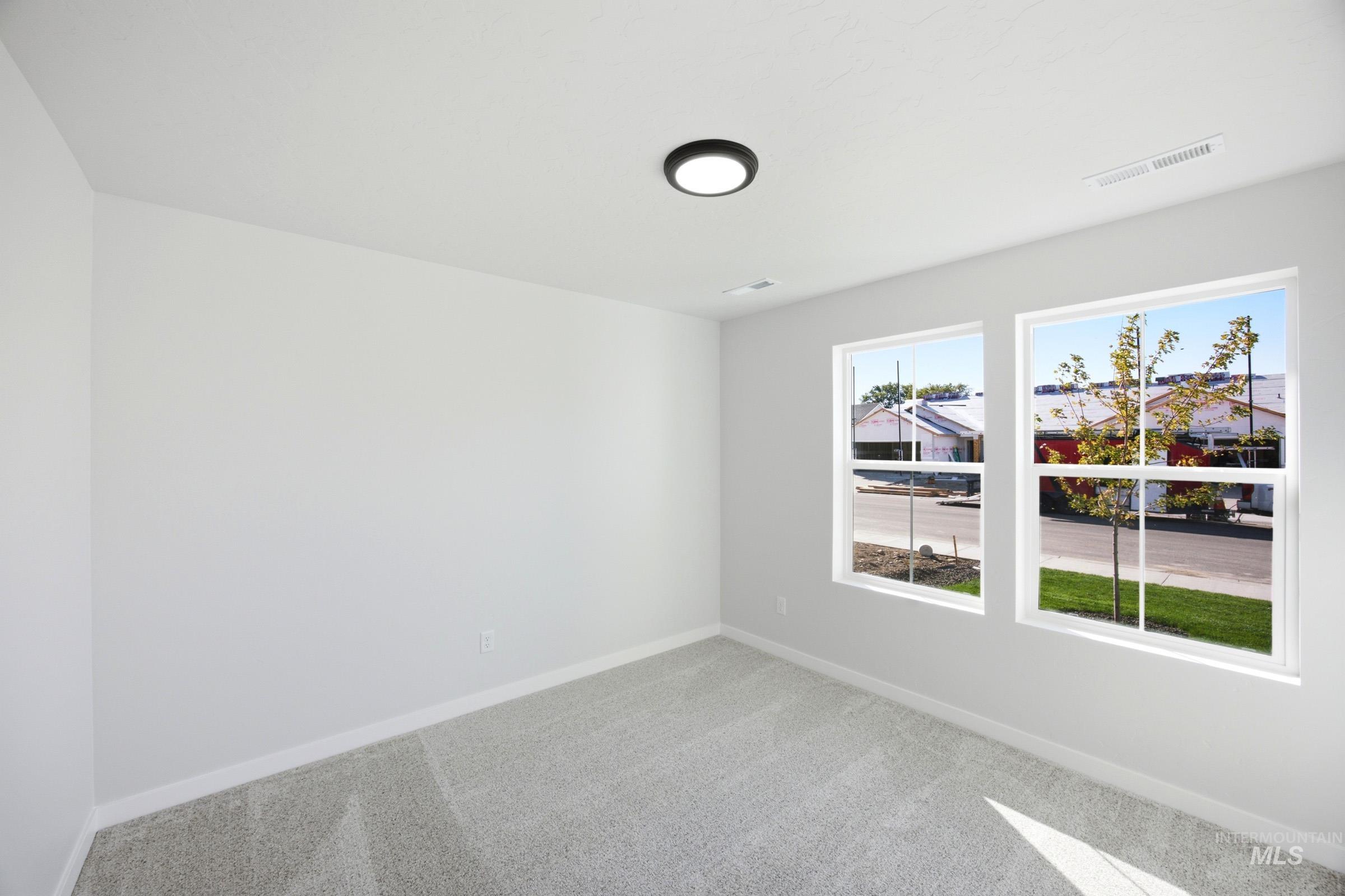 623 W Novak Dr Property Photo 19