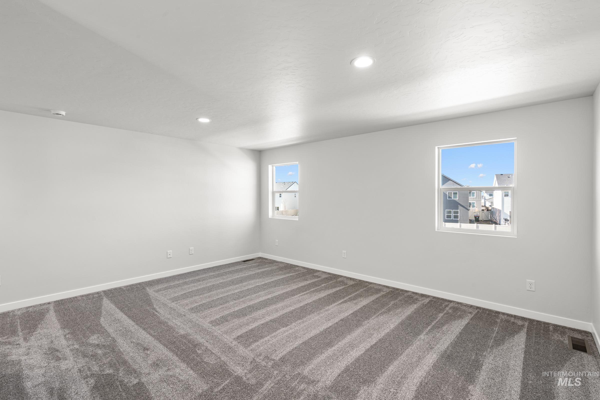 7470 W Trumbull Ct Property Photo 13