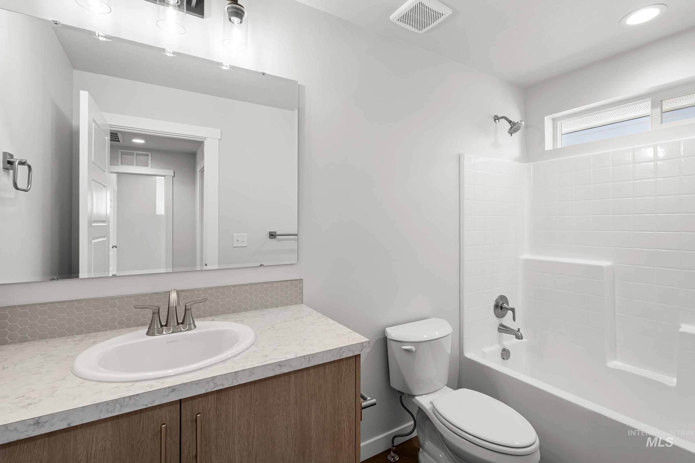 7470 W Trumbull Ct Property Photo 24