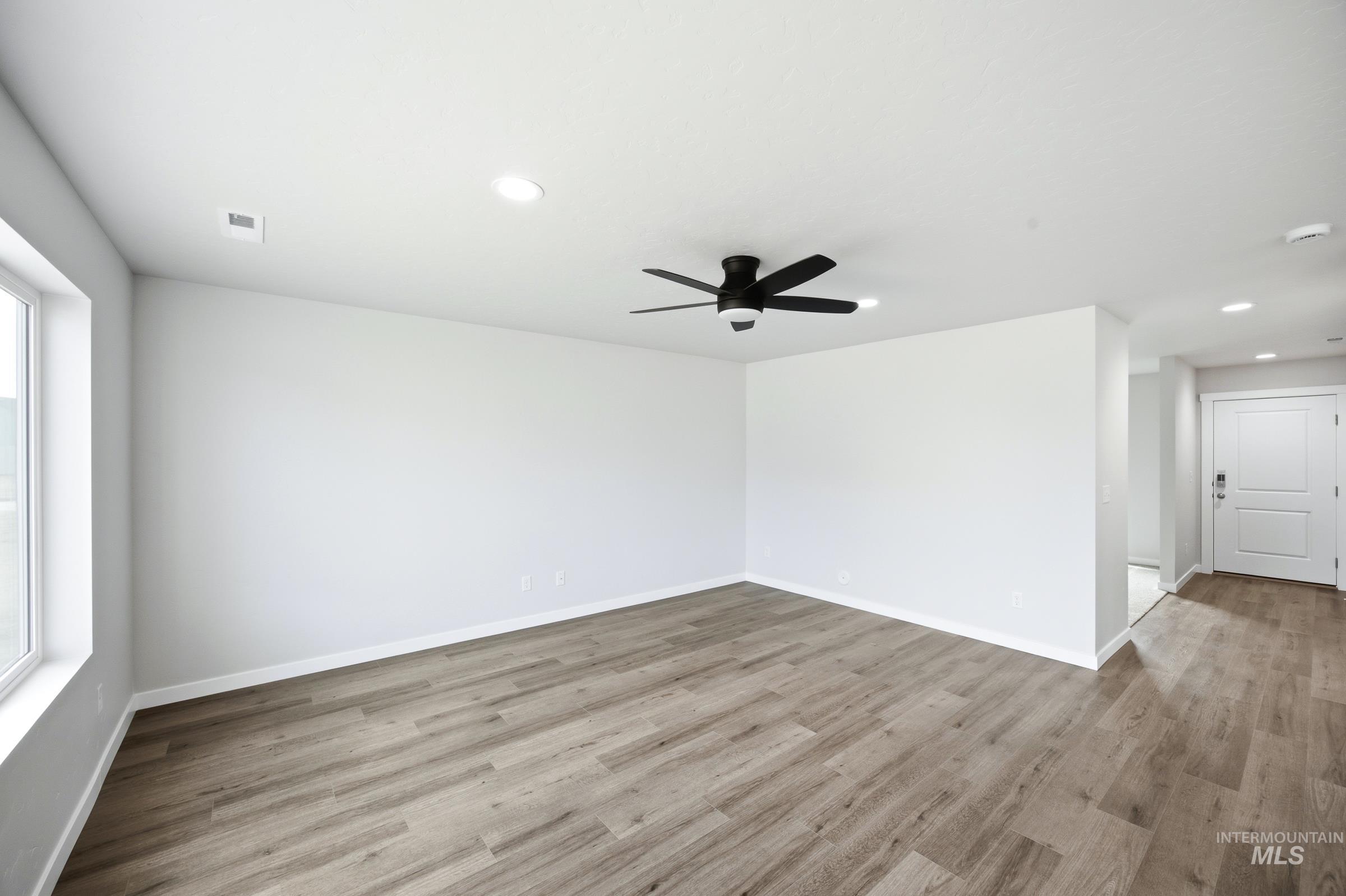 8382 E Cool River Lp Property Photo 8