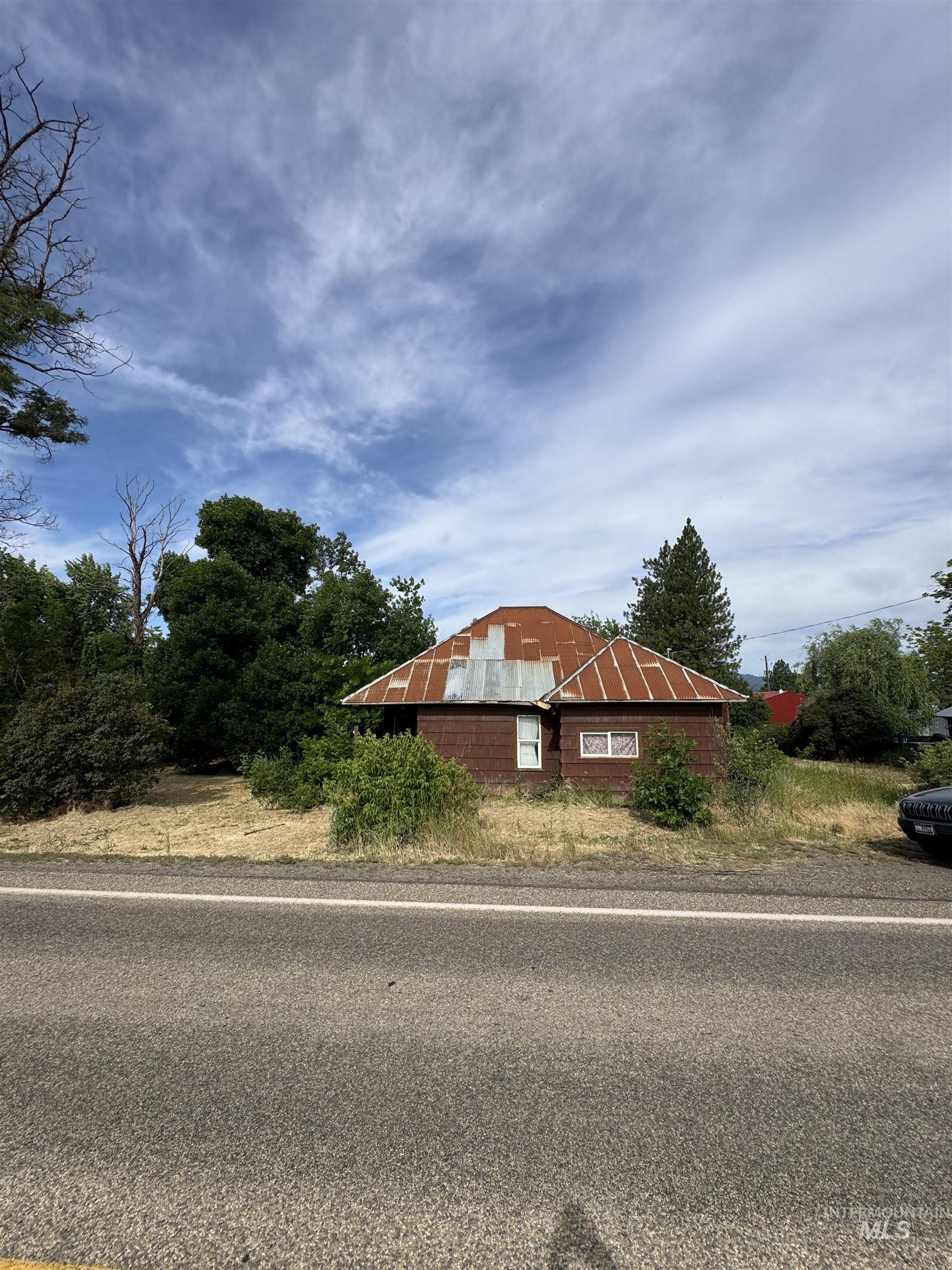 400 Dartmouth Property Photo 1