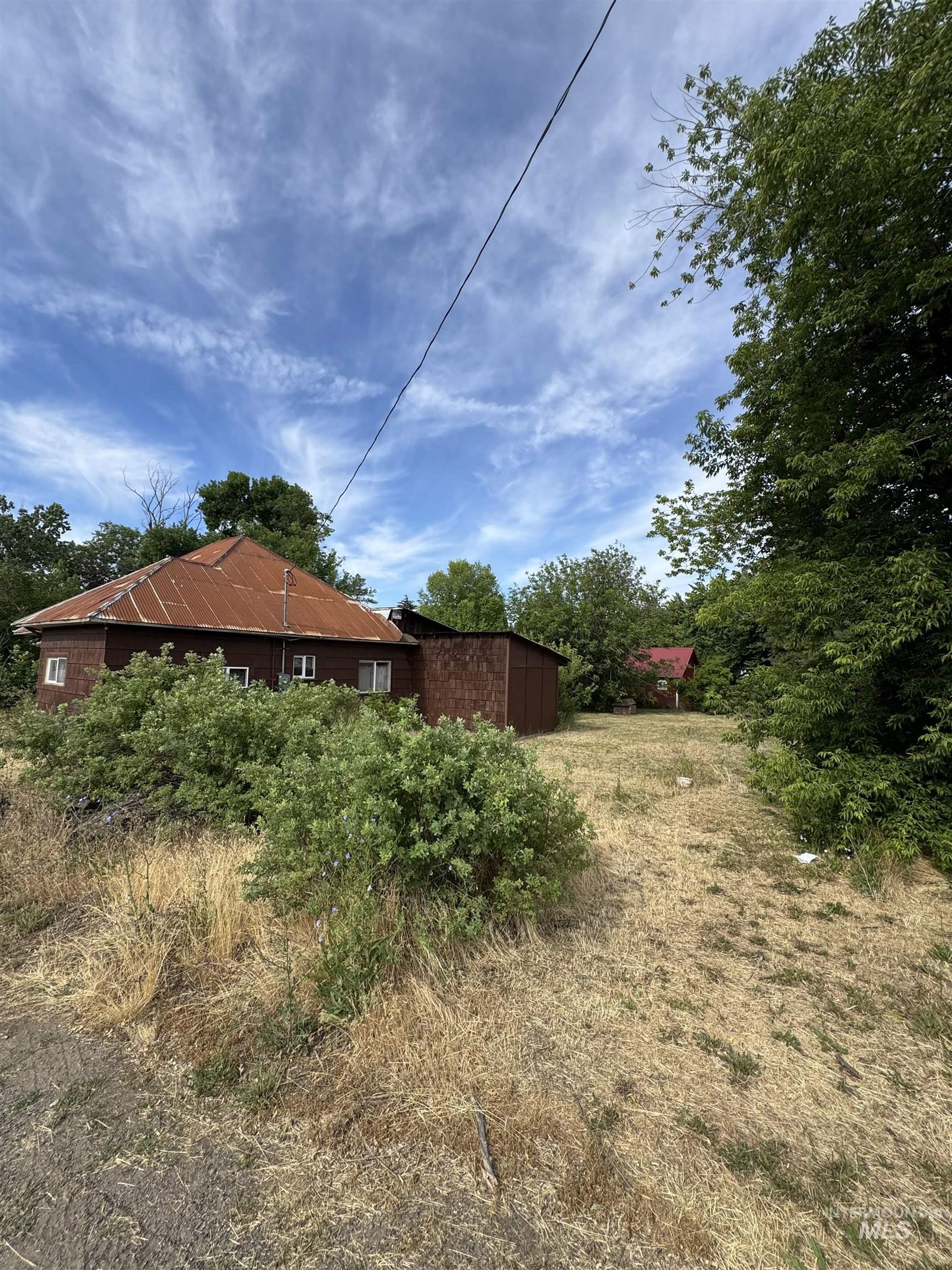 400 Dartmouth Property Photo 4
