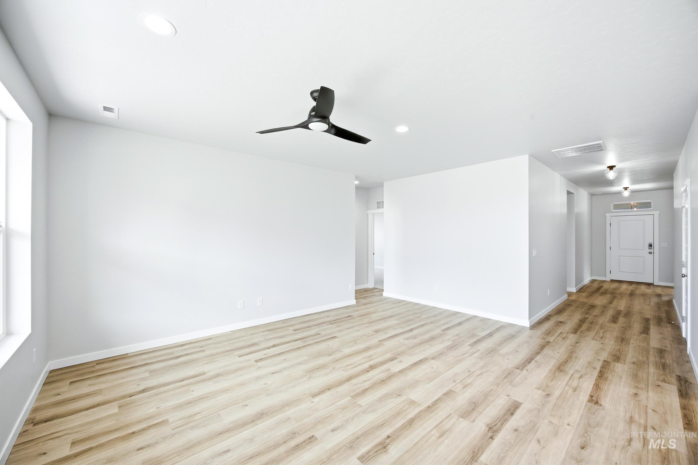 8331 E Presley Ct Property Photo 9