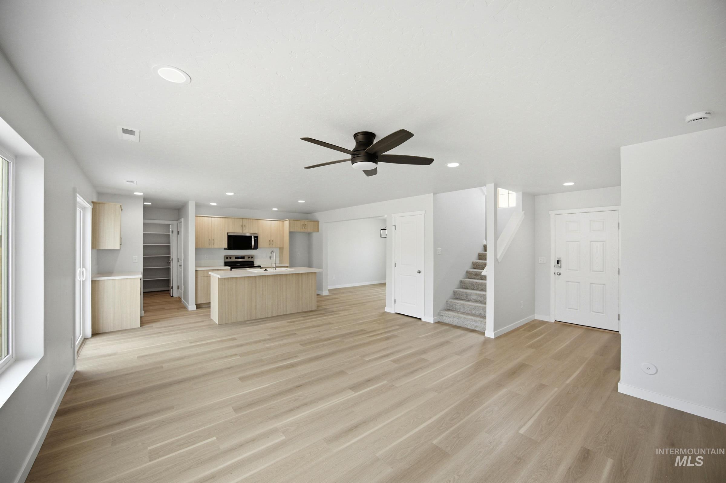 1424 Sunday River St Property Photo 10