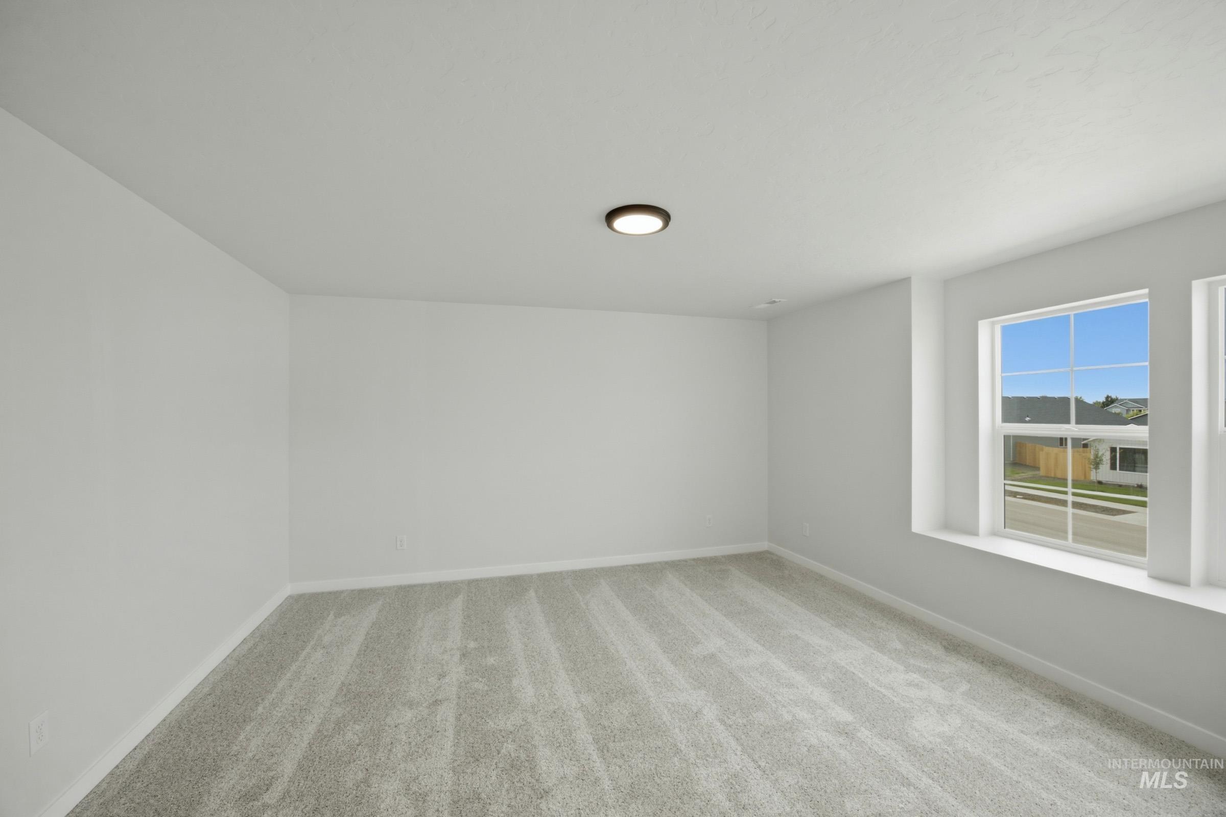 1424 Sunday River St Property Photo 15