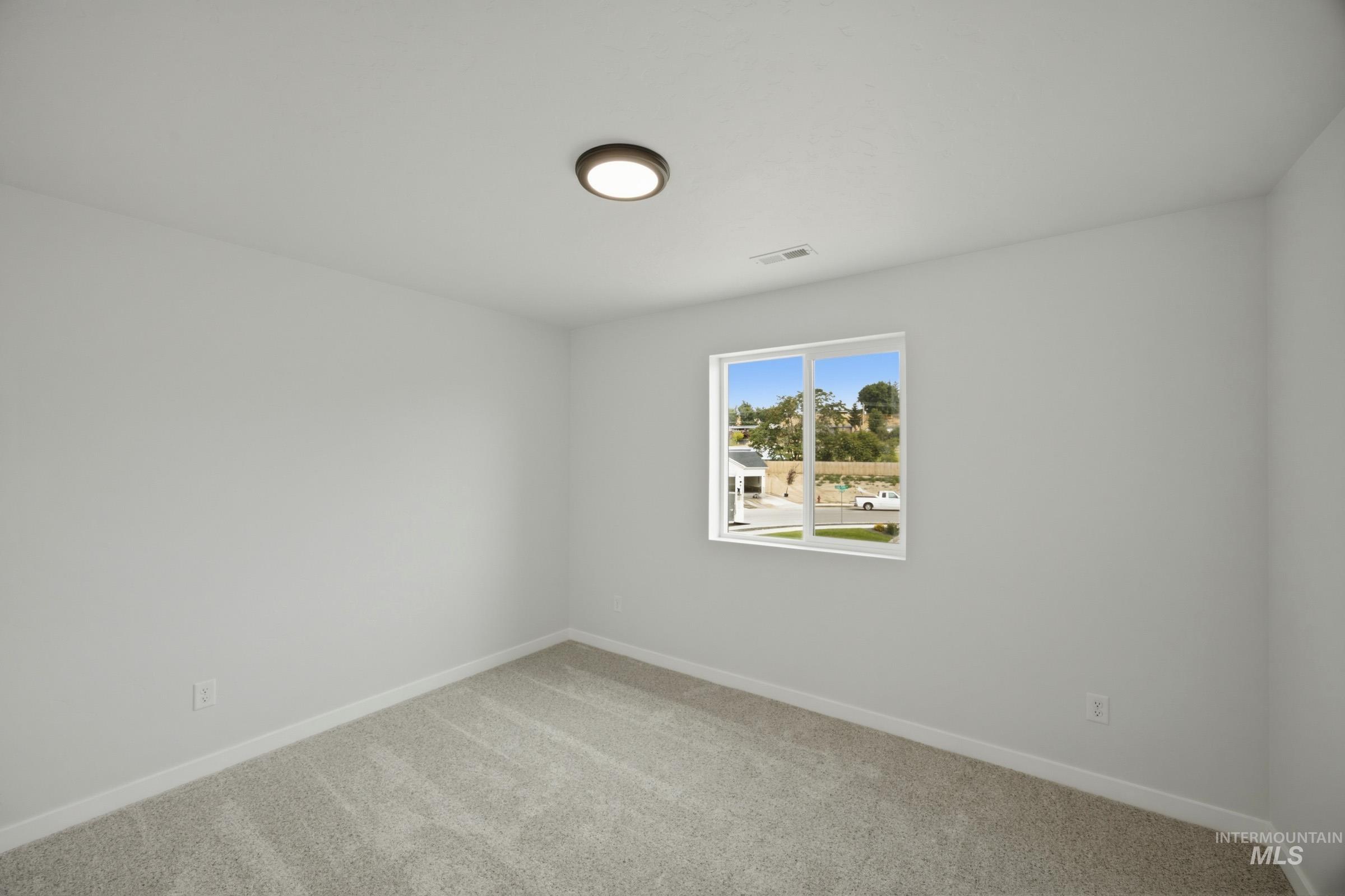 1424 Sunday River St Property Photo 22