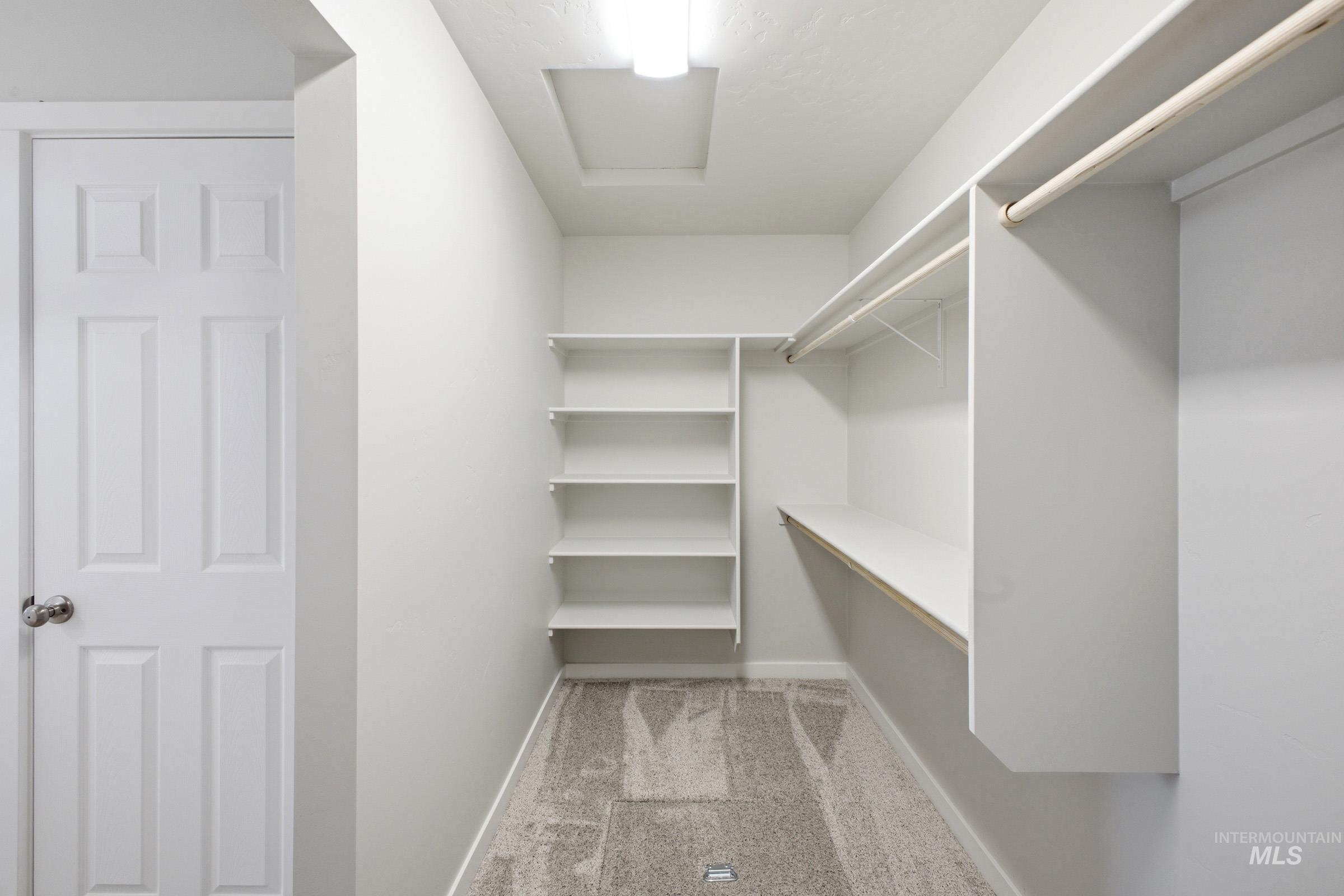 1598 Sunday River St Property Photo 17