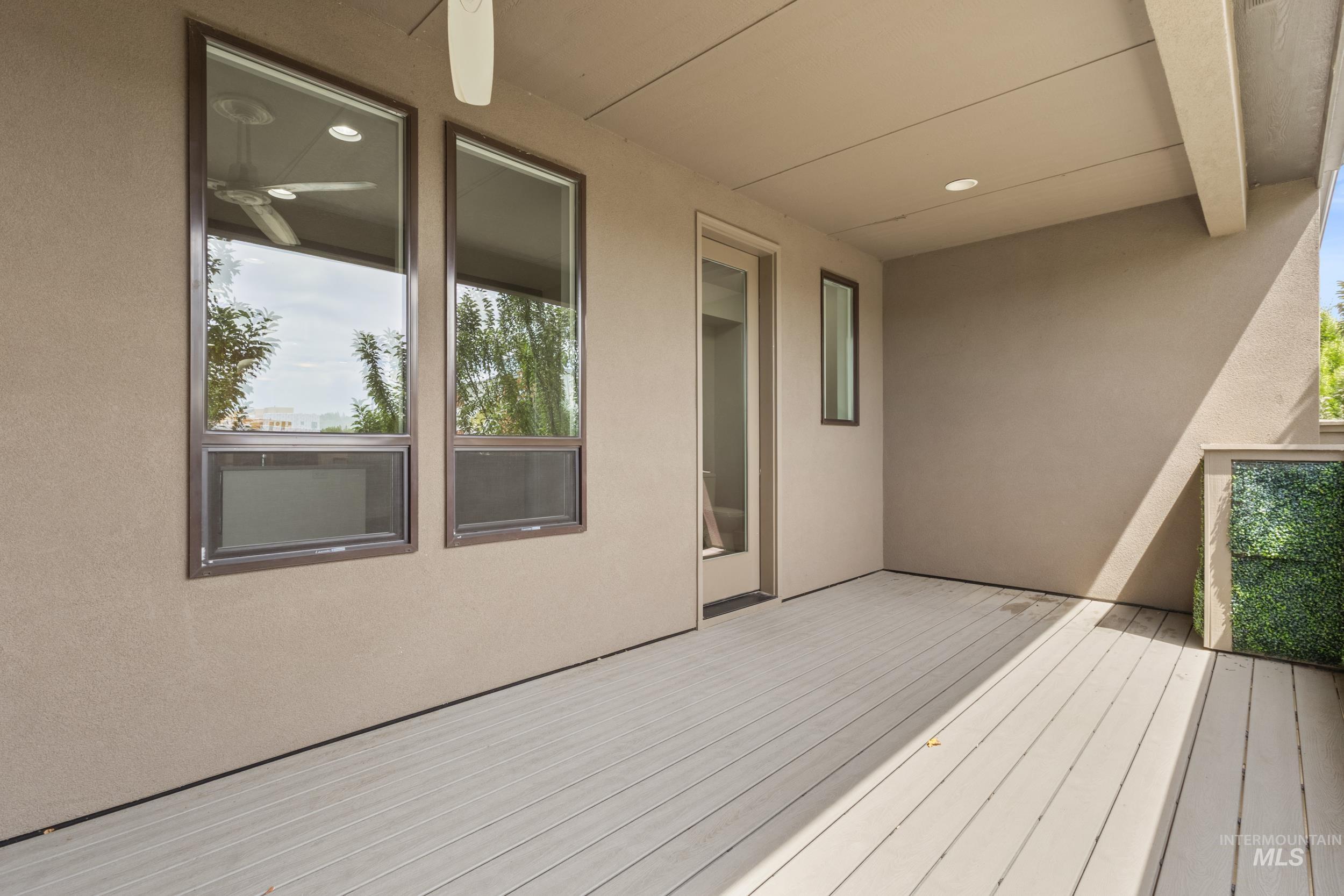 3681 E Parkcenter Property Photo 26