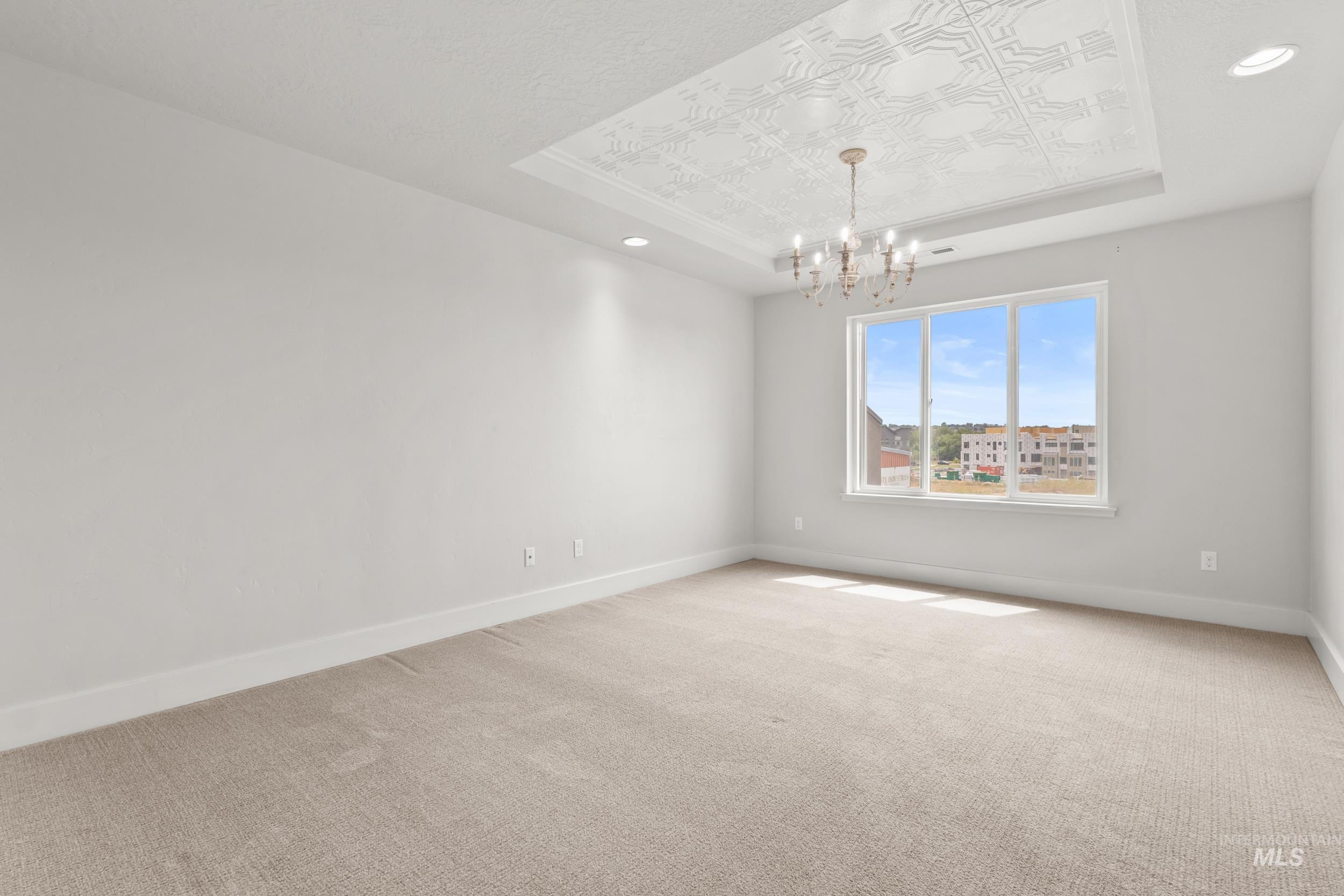3681 E Parkcenter Property Photo 28