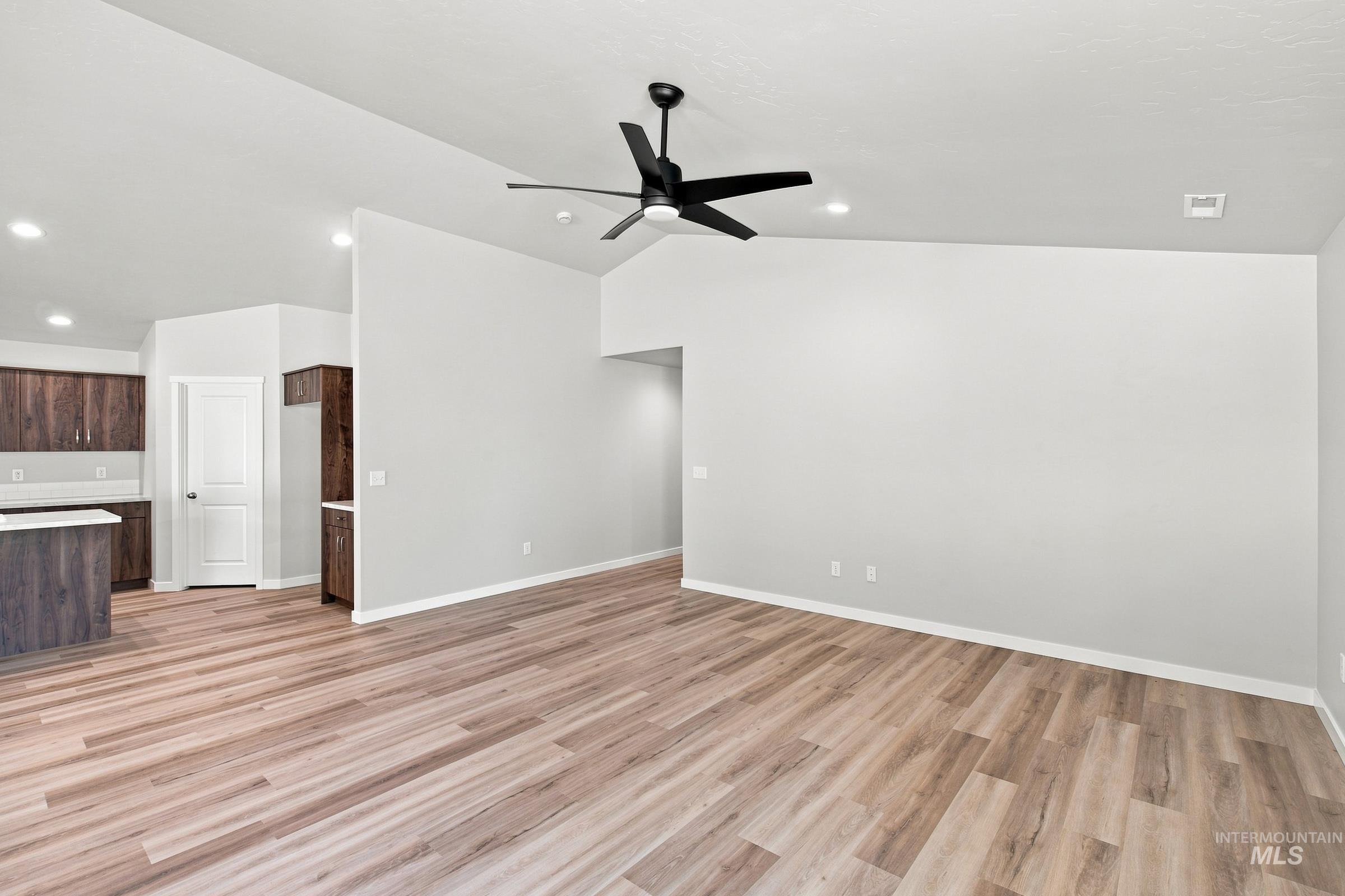 104 Golinda Ave Property Photo 12