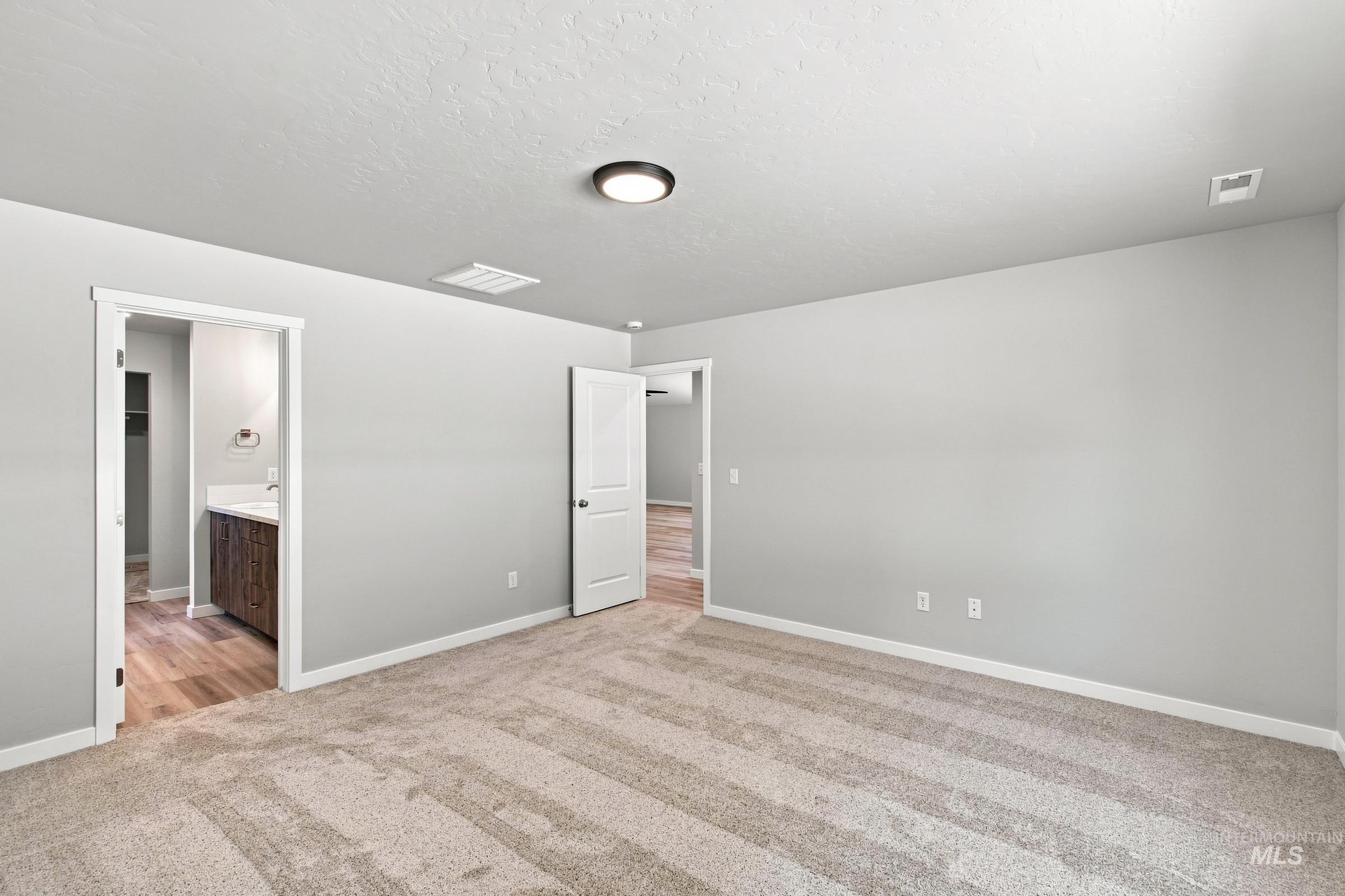 104 Golinda Ave Property Photo 24