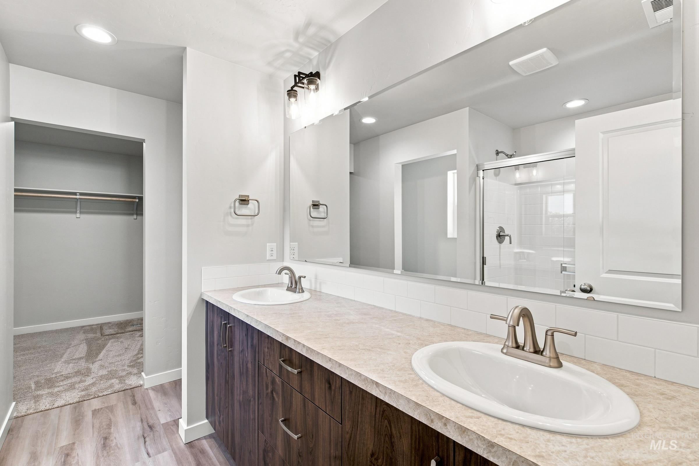 104 Golinda Ave Property Photo 26