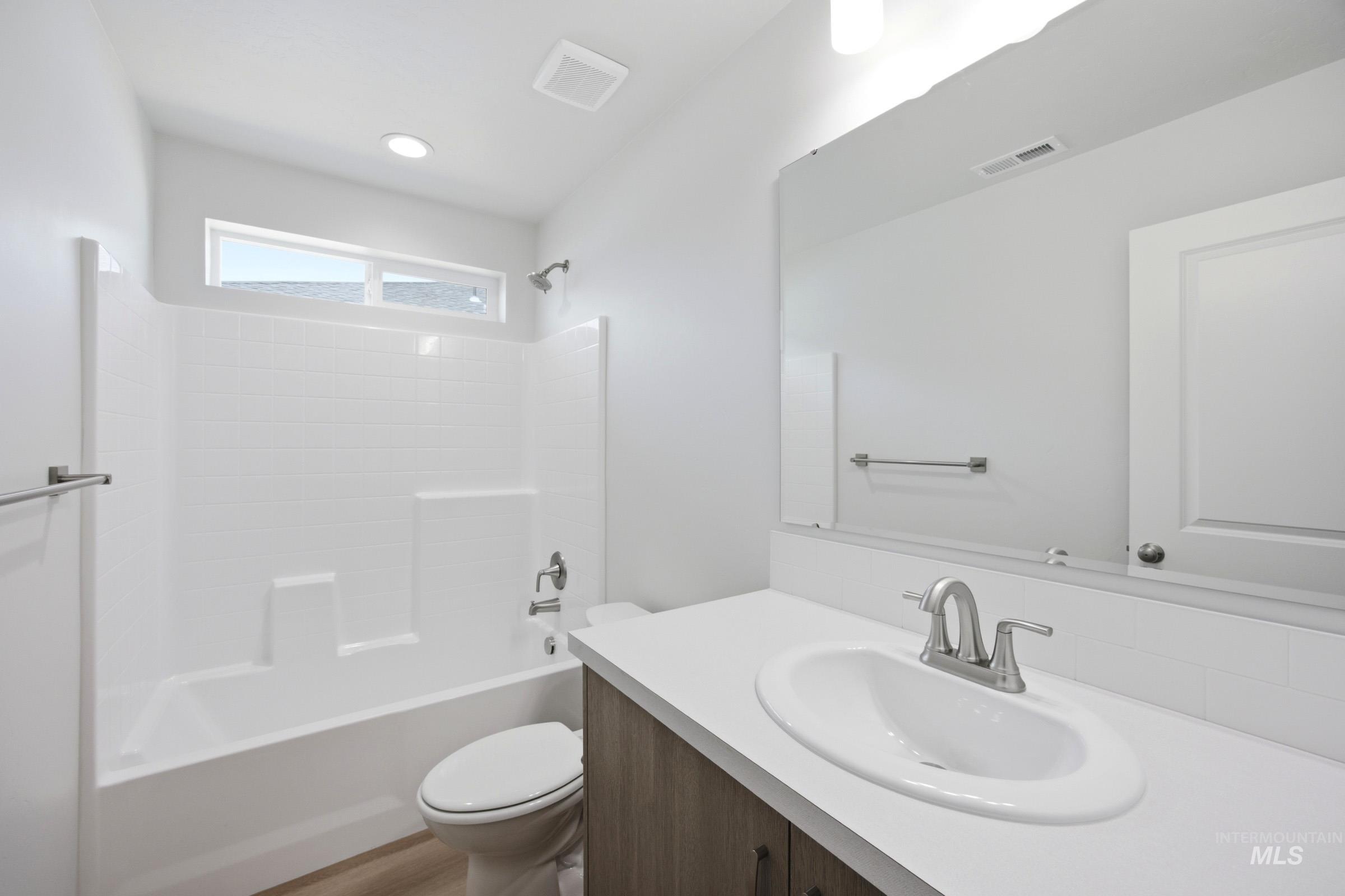 4323 Dayton St Property Photo 17