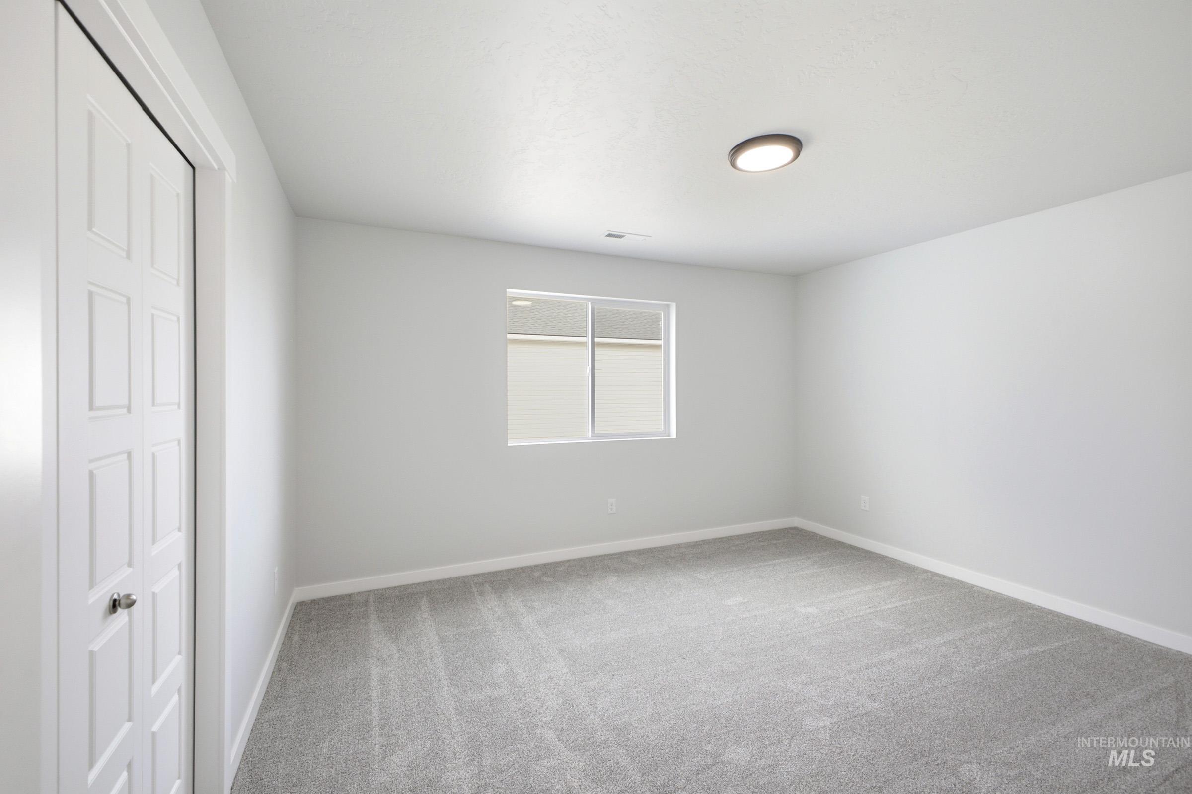 2432 W Red Jasper Dr Property Photo 15