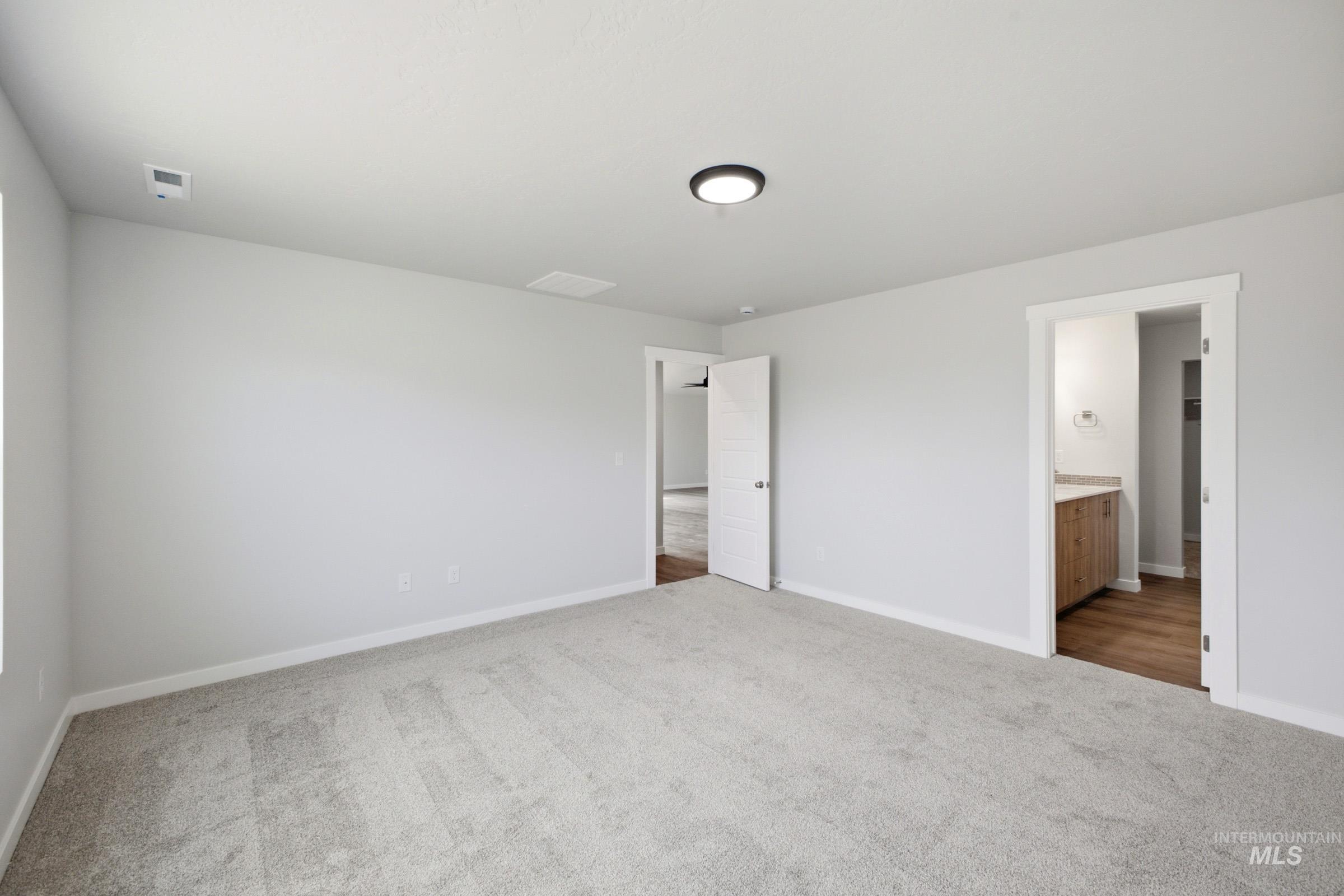 2432 W Red Jasper Dr Property Photo 18
