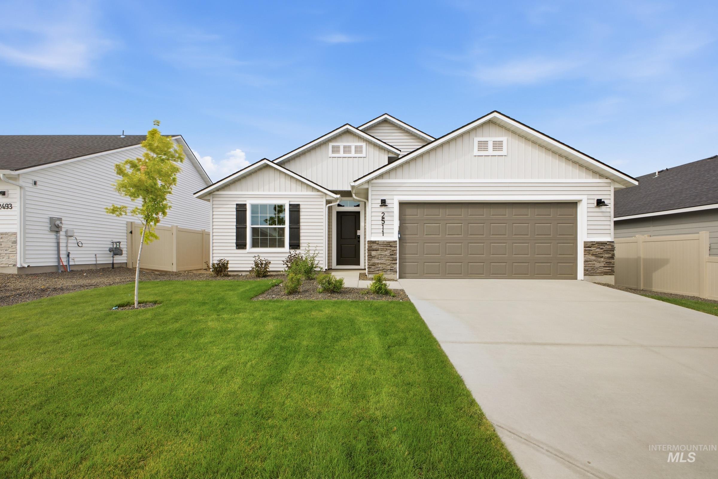 2511 W Red Jasper Dr Property Photo 1