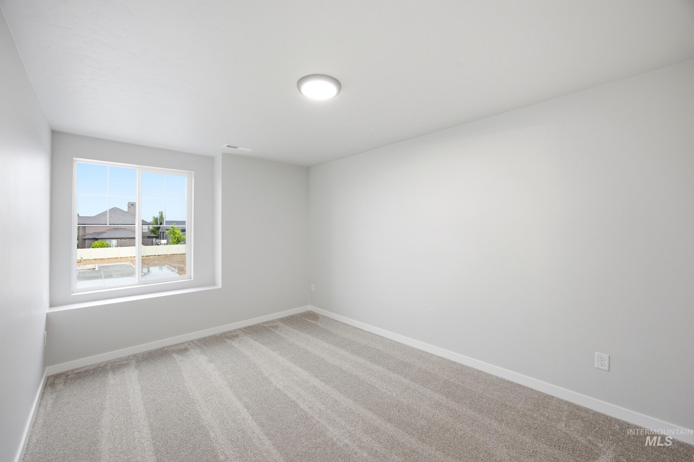 2449 W Kincaid St Property Photo 18
