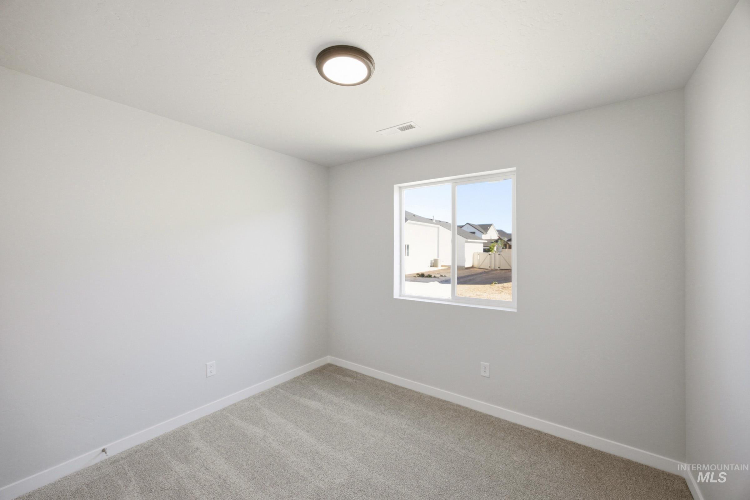 2470 W Clegane Ct Property Photo 9