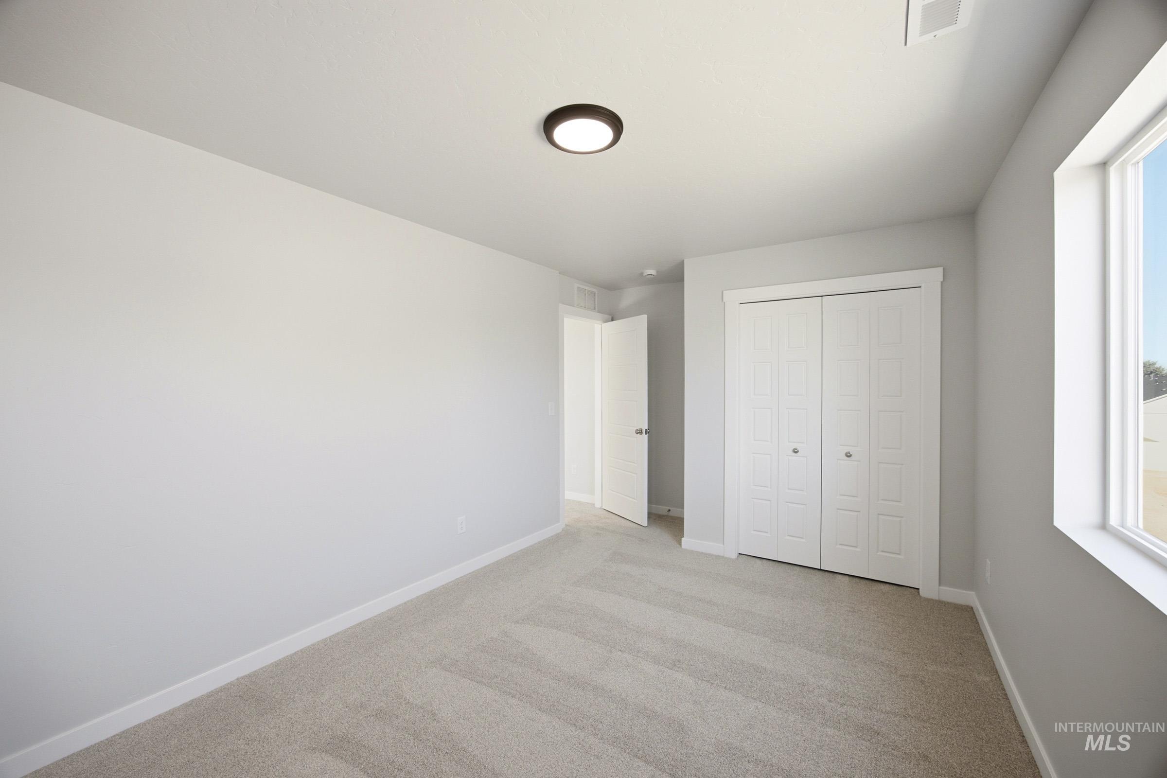 2470 W Clegane Ct Property Photo 16