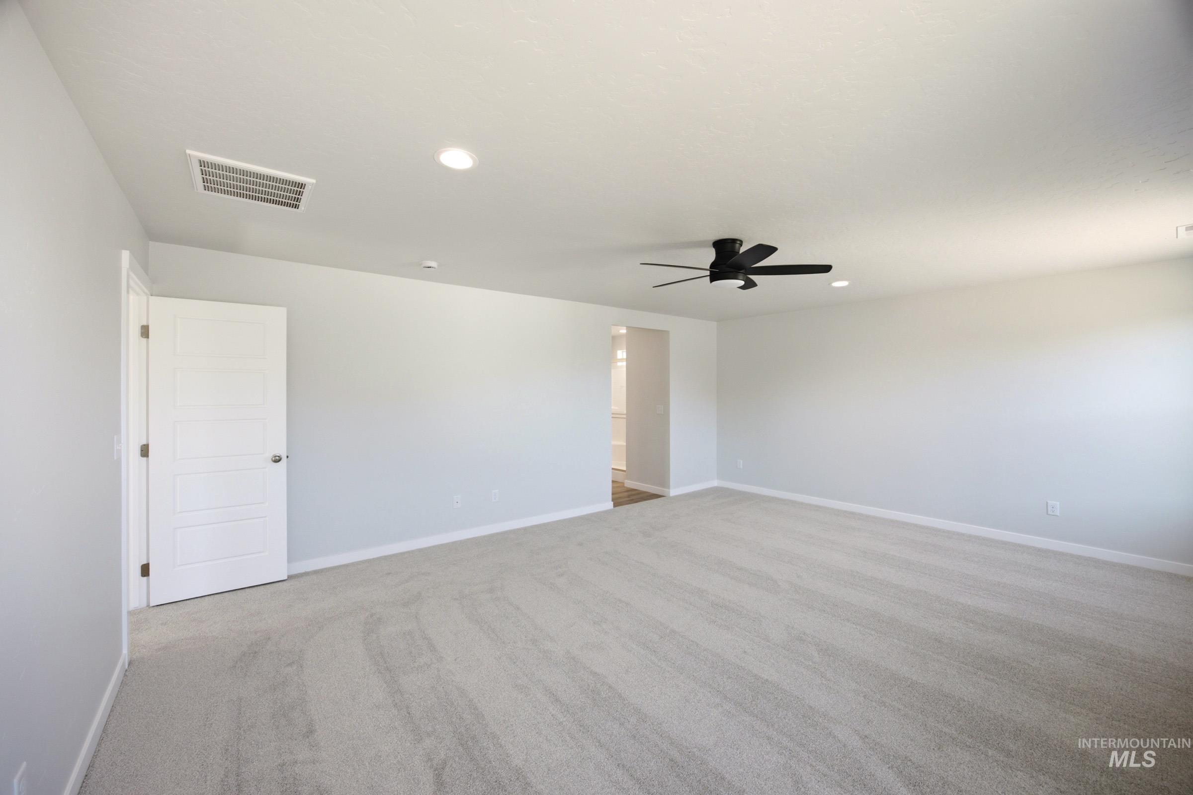 2470 W Clegane Ct Property Photo 18