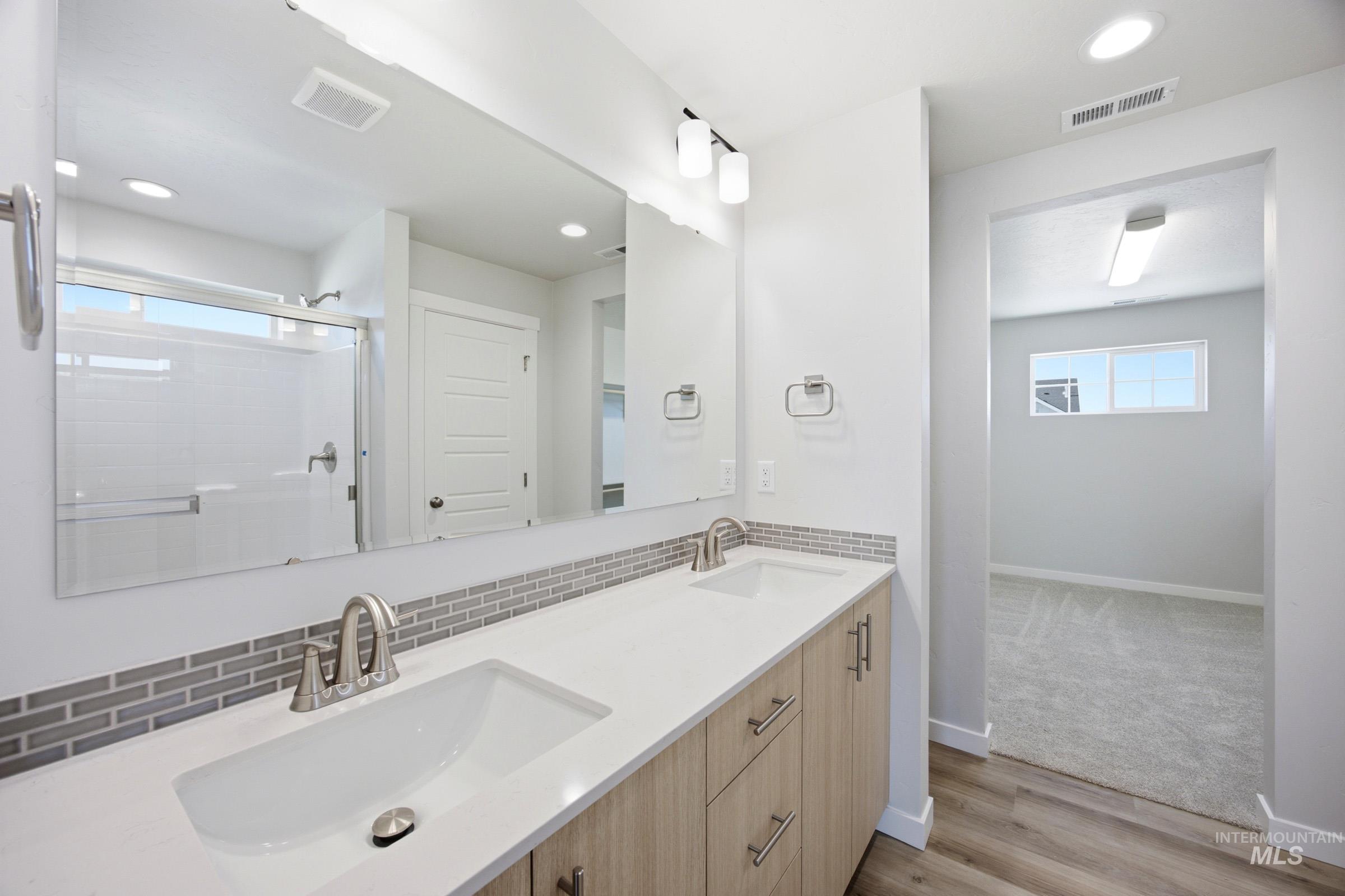 2470 W Clegane Ct Property Photo 21