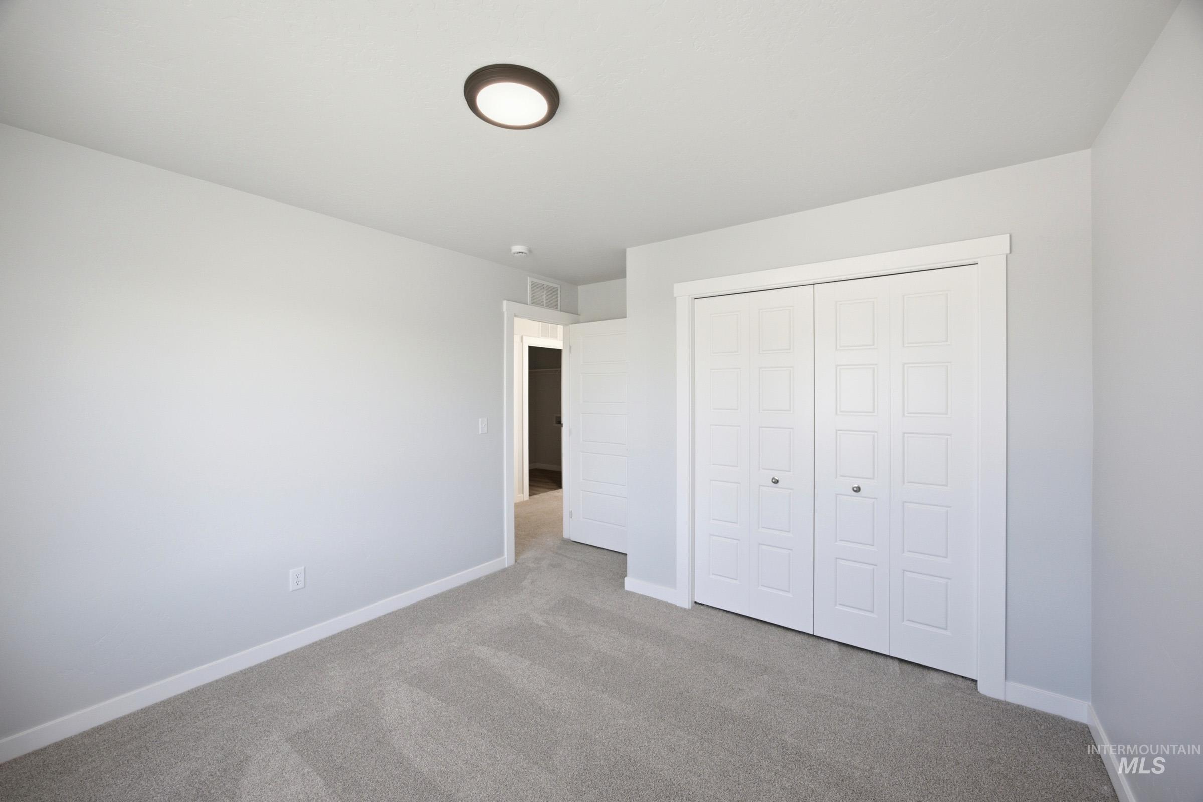 2470 W Clegane Ct Property Photo 29