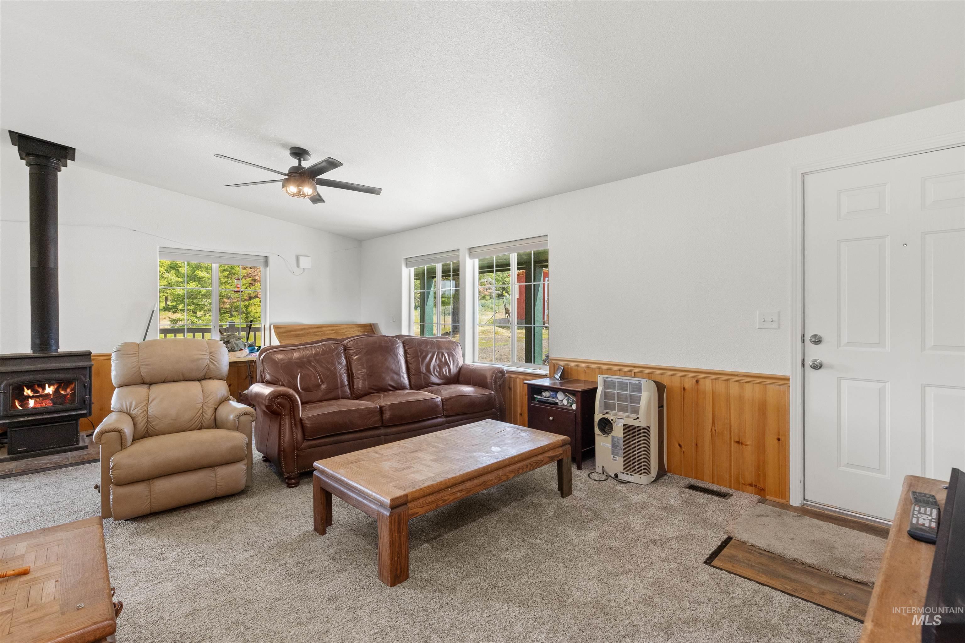 43874 Yellow Pine Avenue Property Photo 10