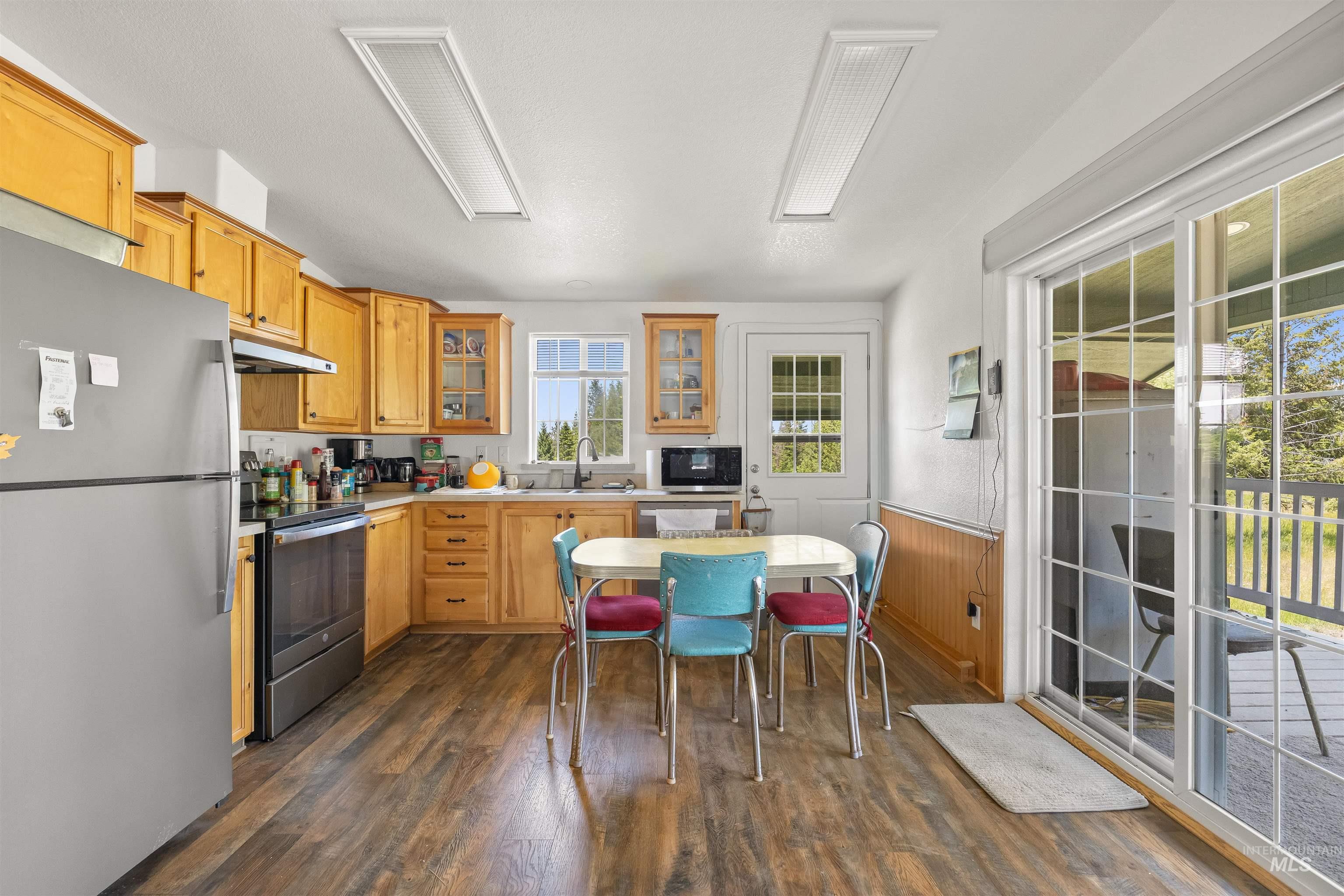 43874 Yellow Pine Avenue Property Photo 15