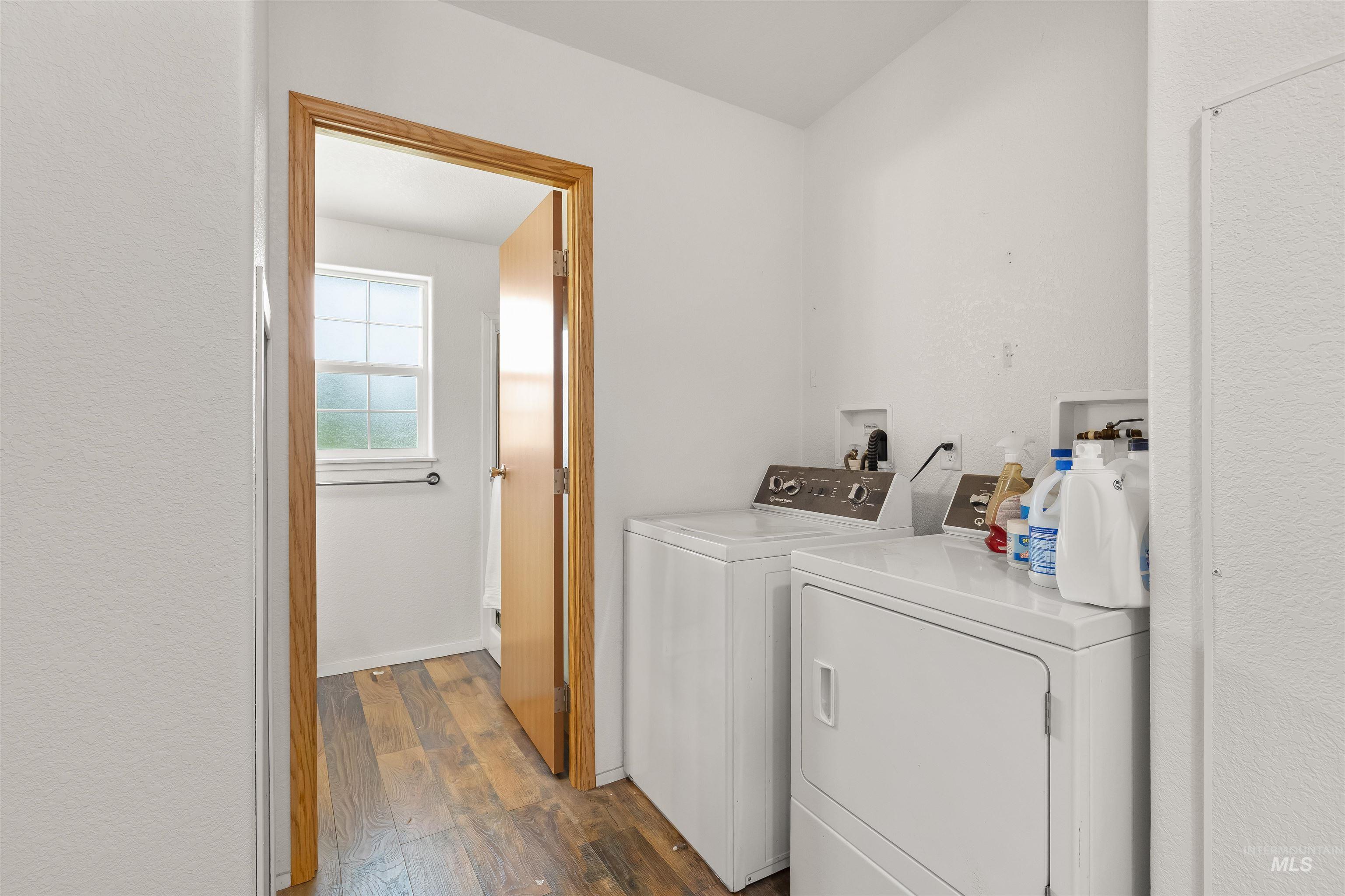 43874 Yellow Pine Avenue Property Photo 24