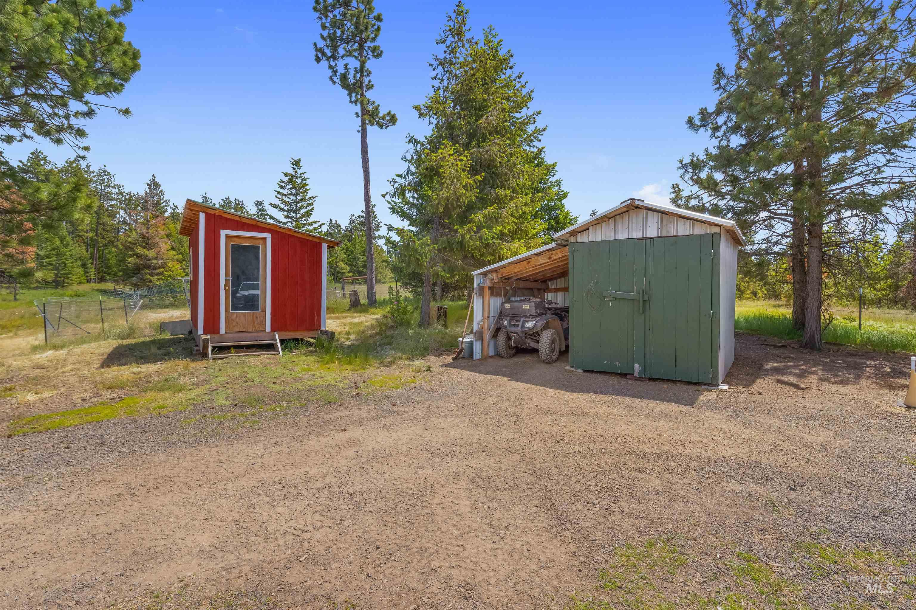 43874 Yellow Pine Avenue Property Photo 26