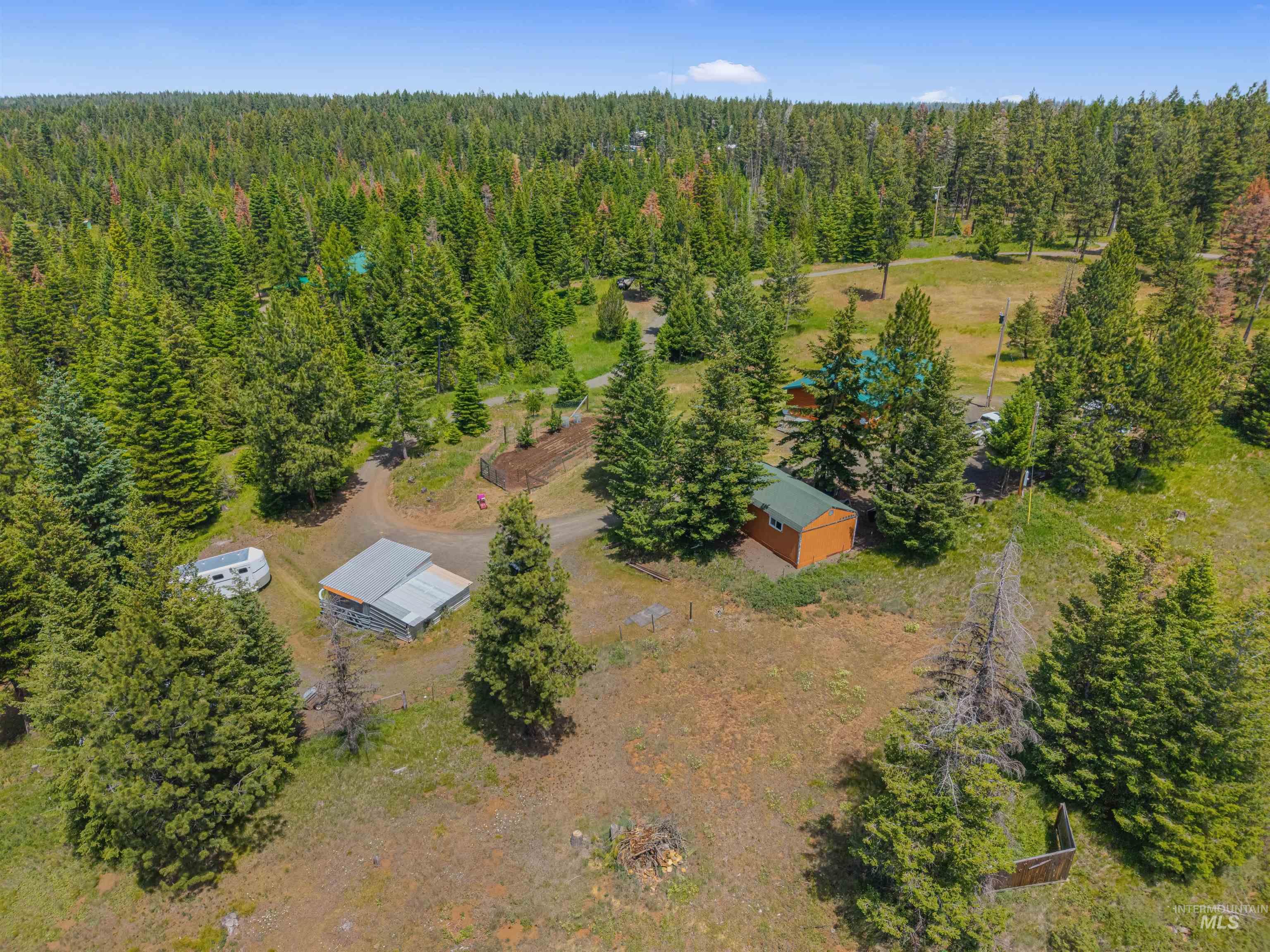 43874 Yellow Pine Avenue Property Photo 39