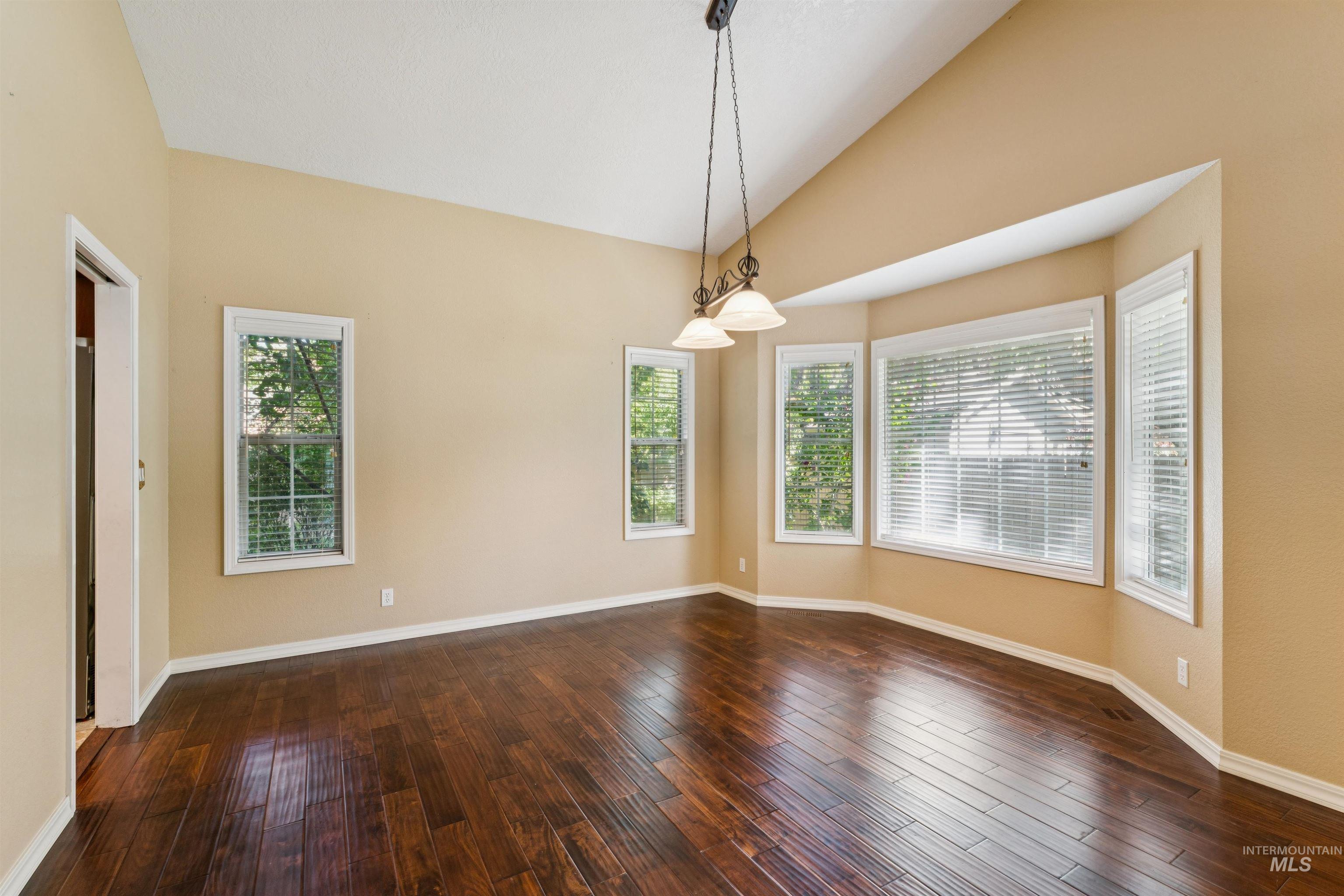 5108 N Samson Property Photo 8