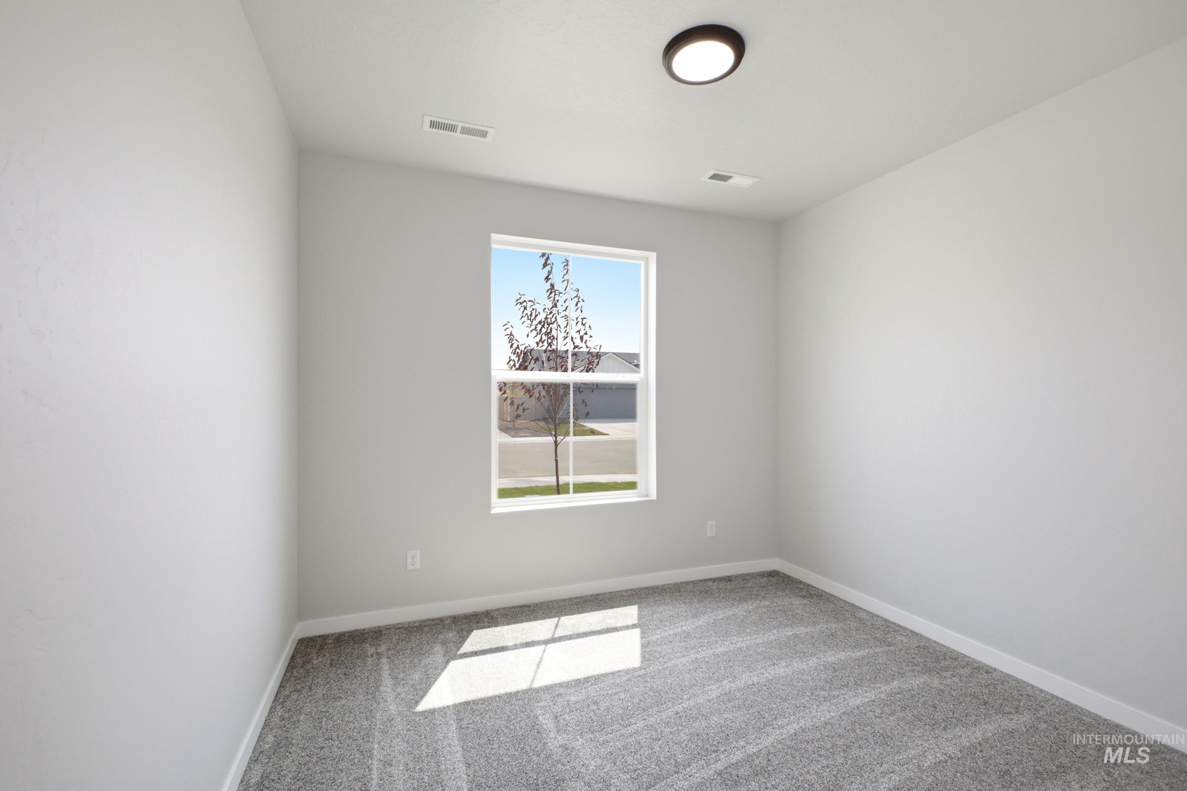 14104 Shiny Spruce St Property Photo 10