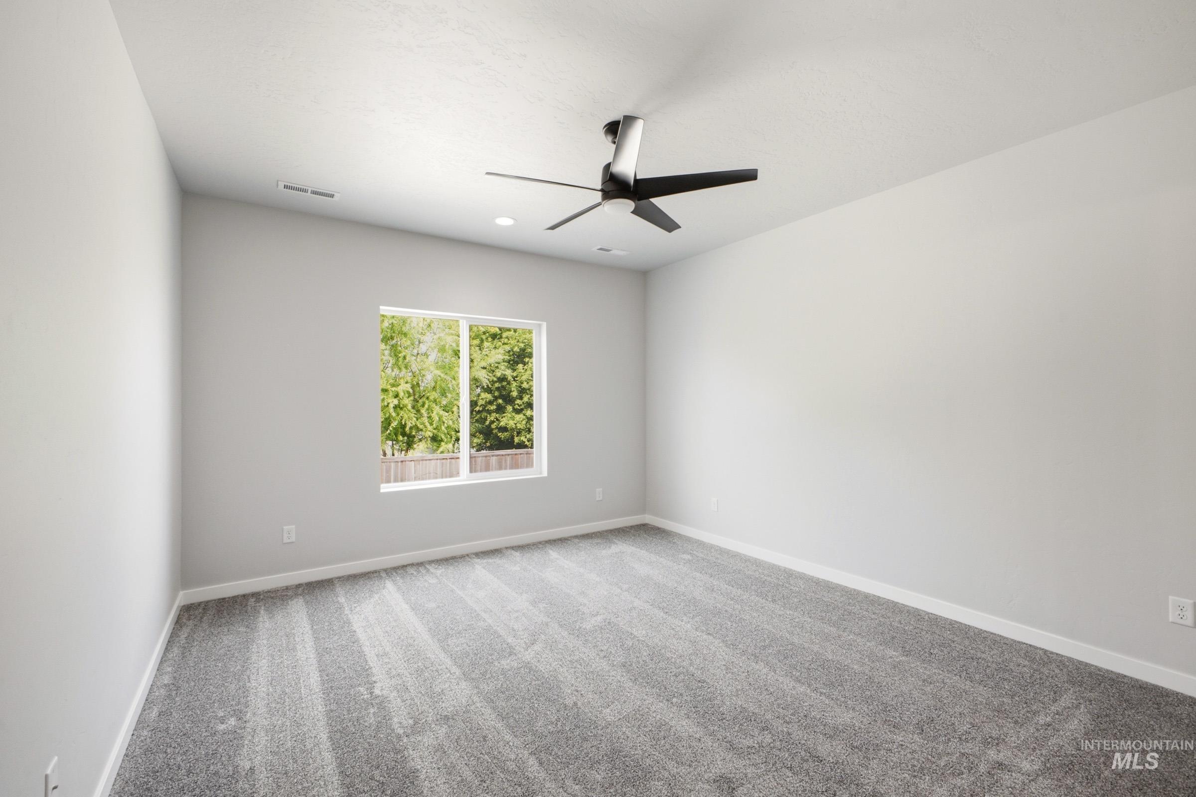 14104 Shiny Spruce St Property Photo 16