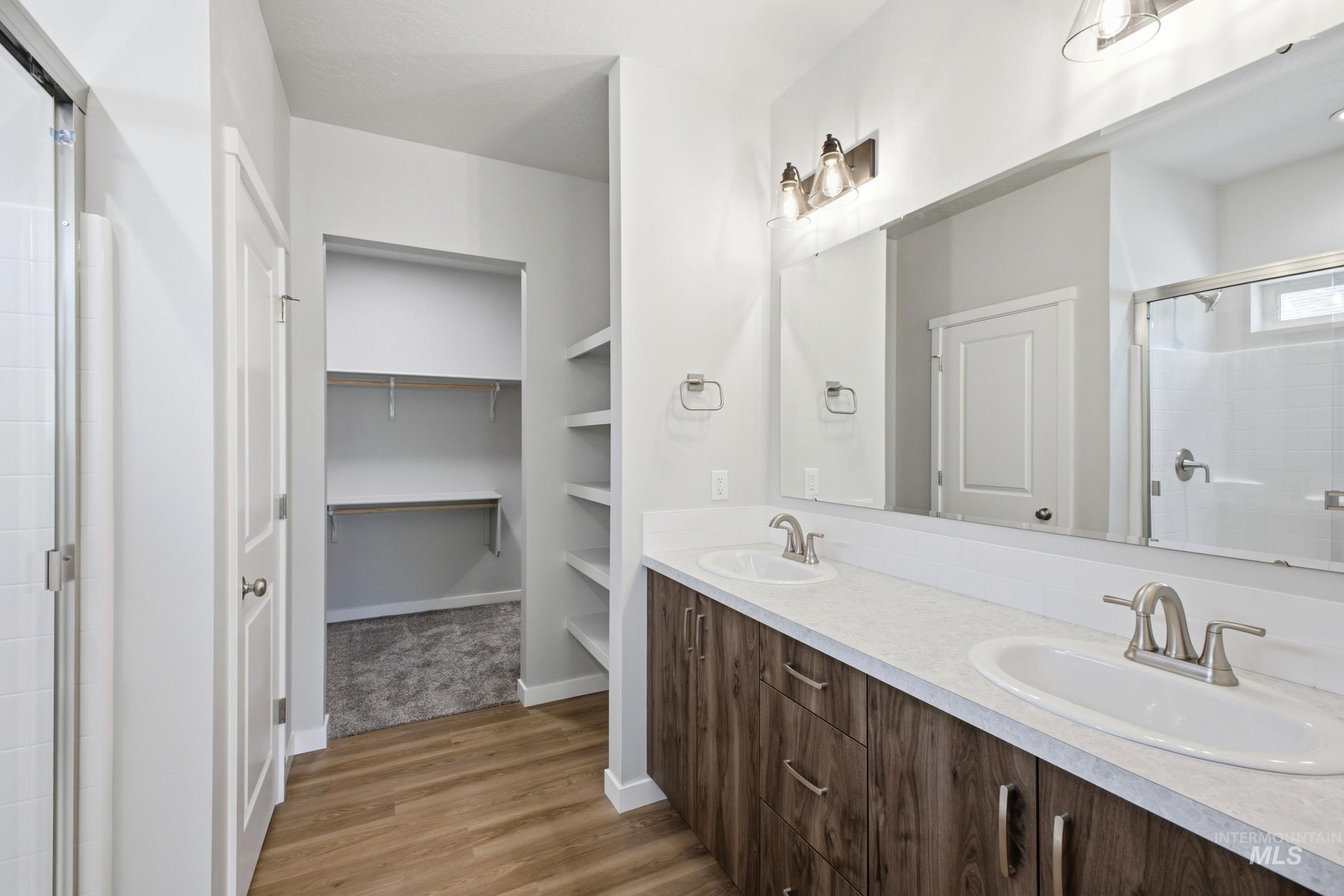 14104 Shiny Spruce St Property Photo 18