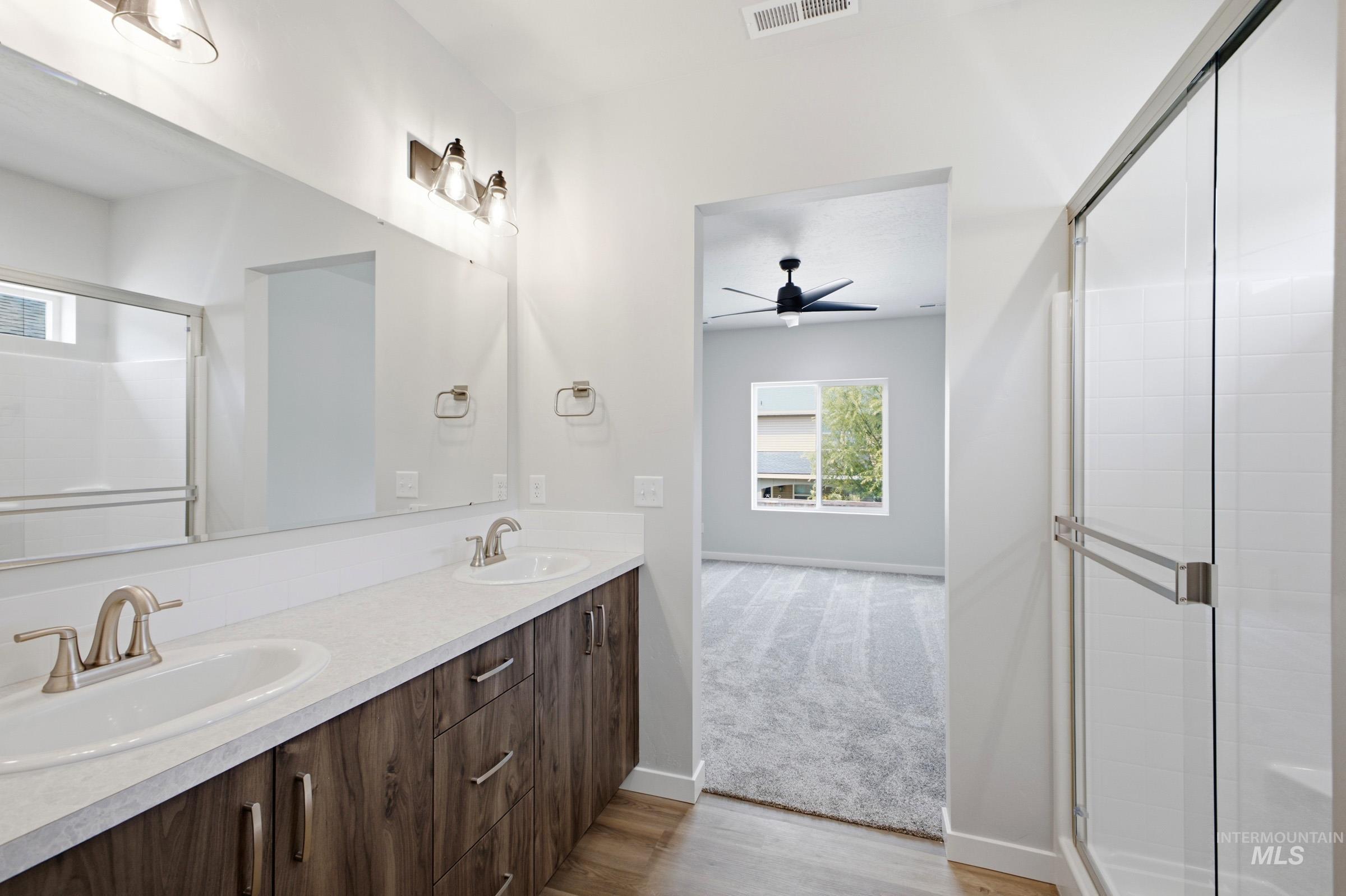 14104 Shiny Spruce St Property Photo 19