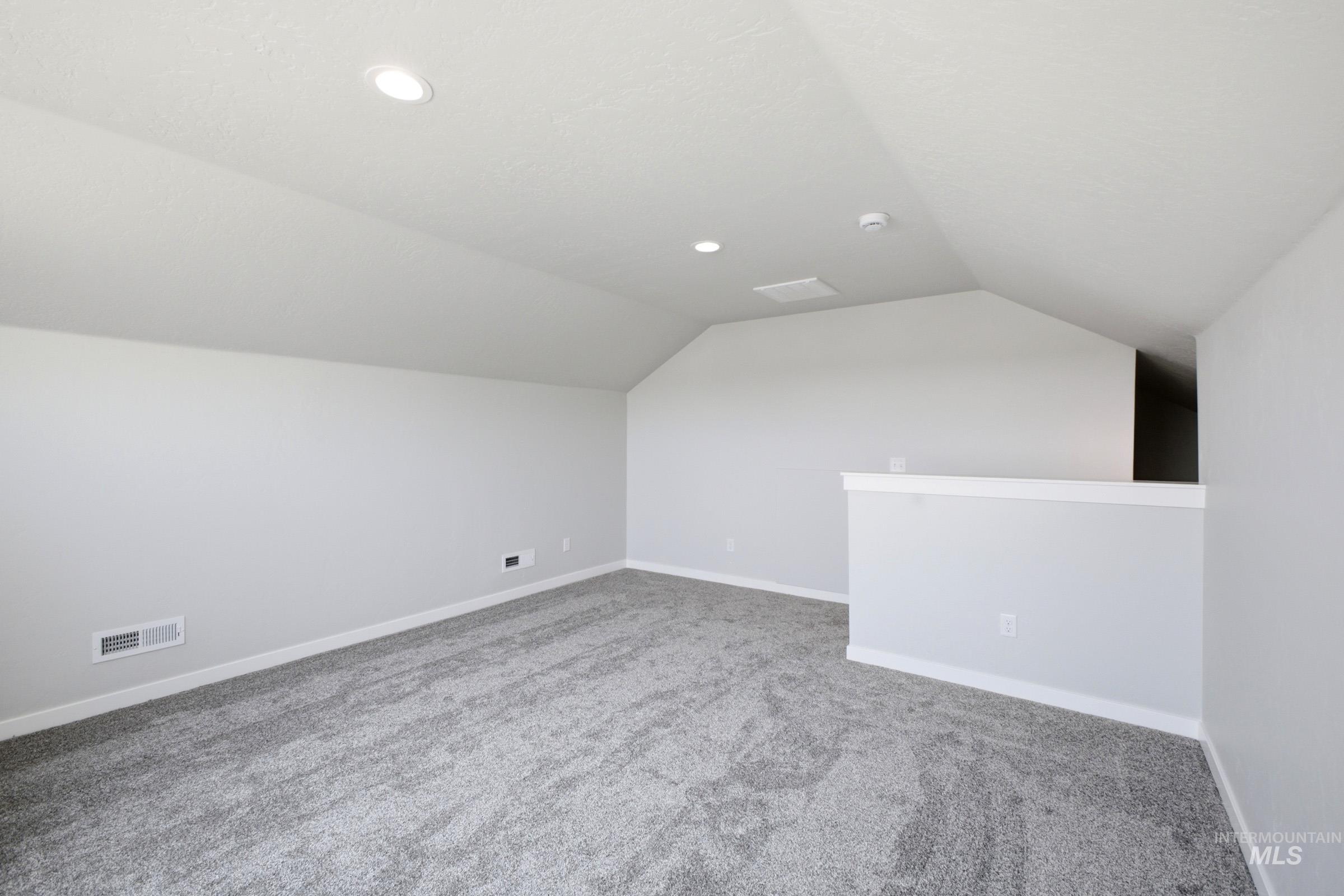 14104 Shiny Spruce St Property Photo 23