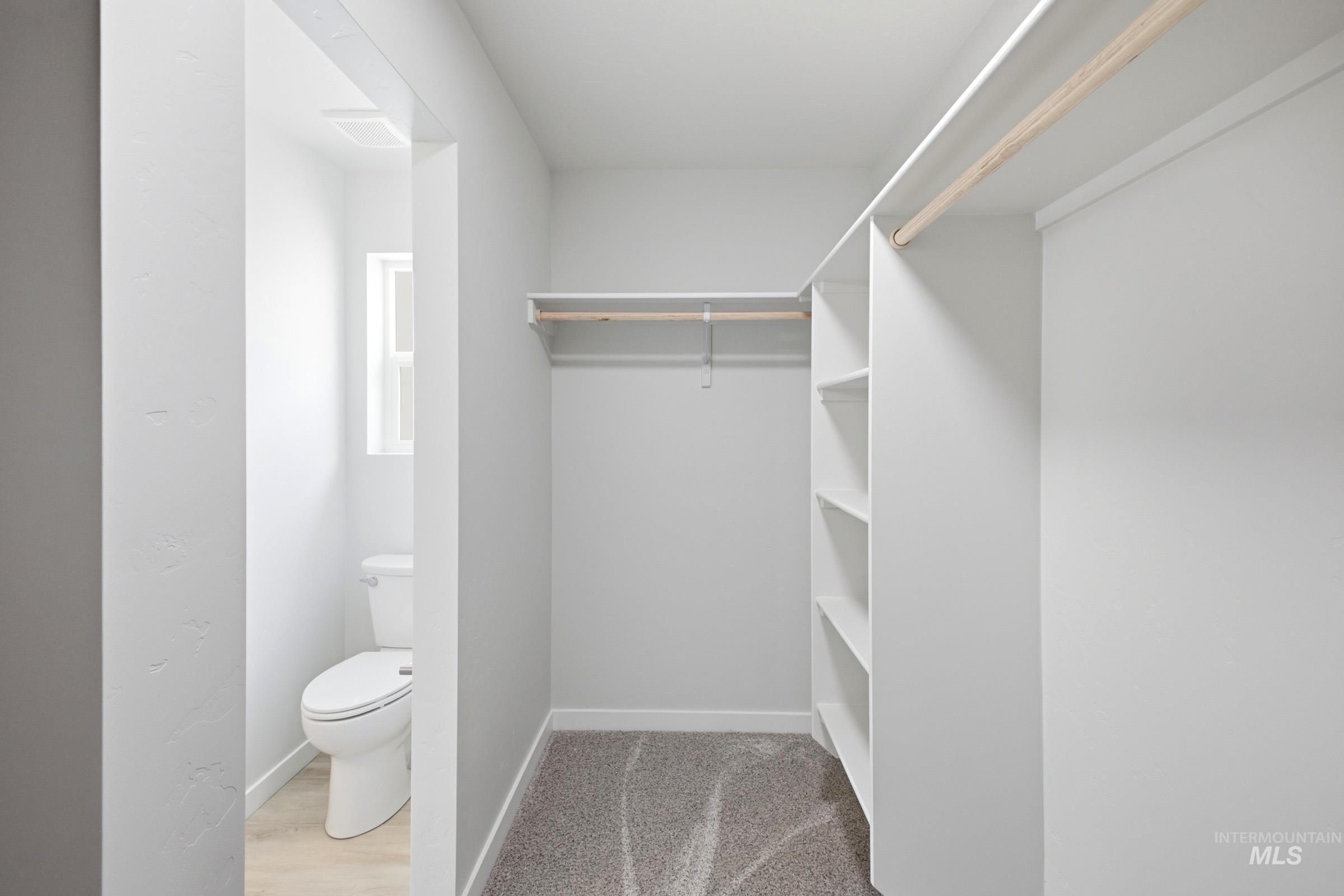 14092 Shiny Spruce St Property Photo 19