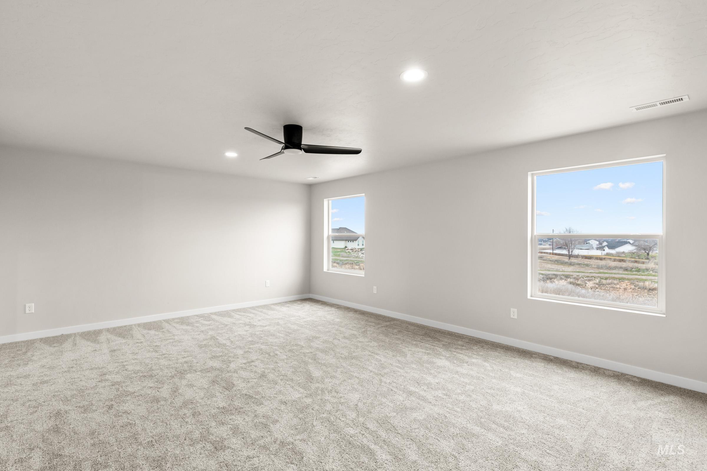 3588 E Jamestown Dr Property Photo 17