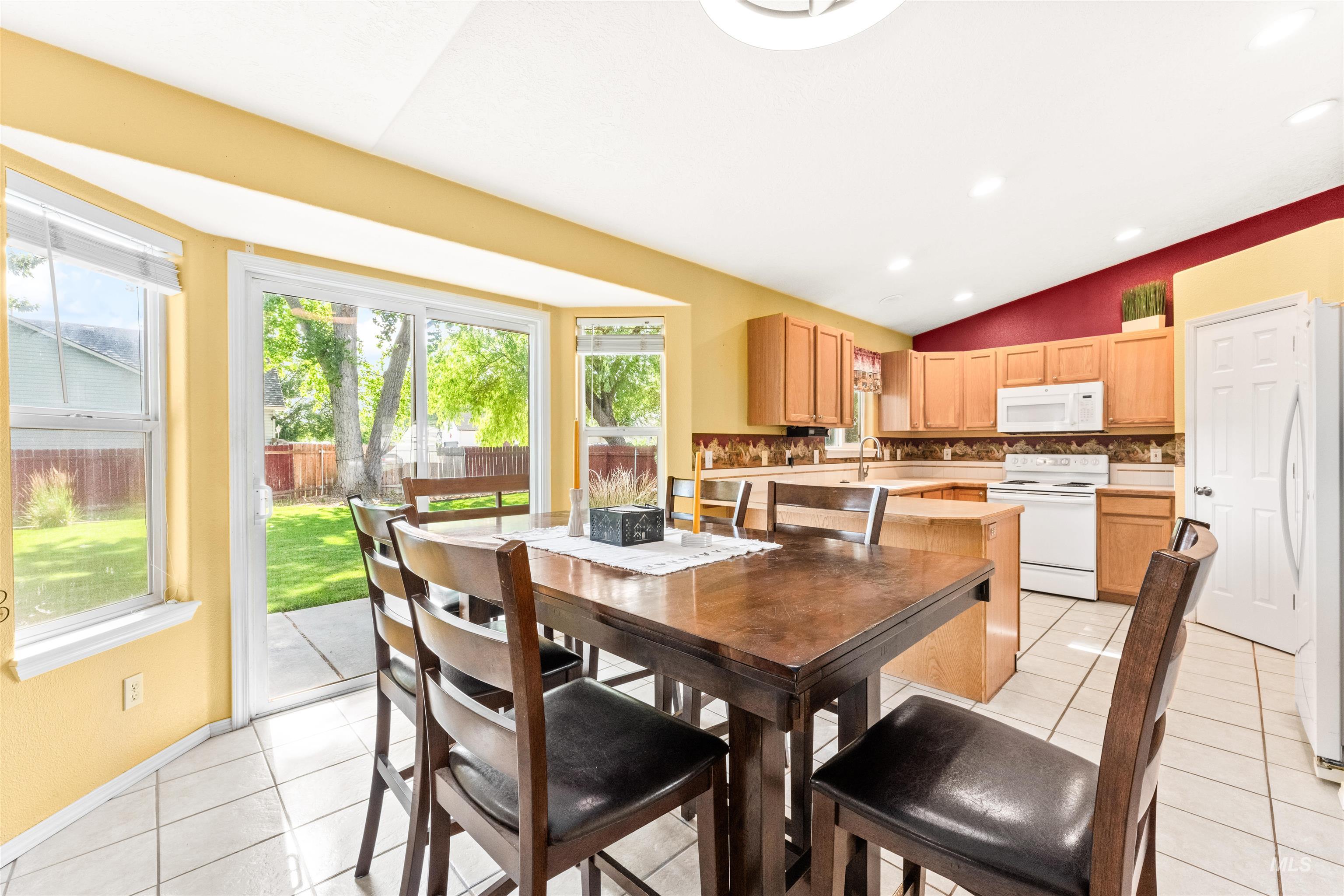 908 S 25th Street Property Photo 12
