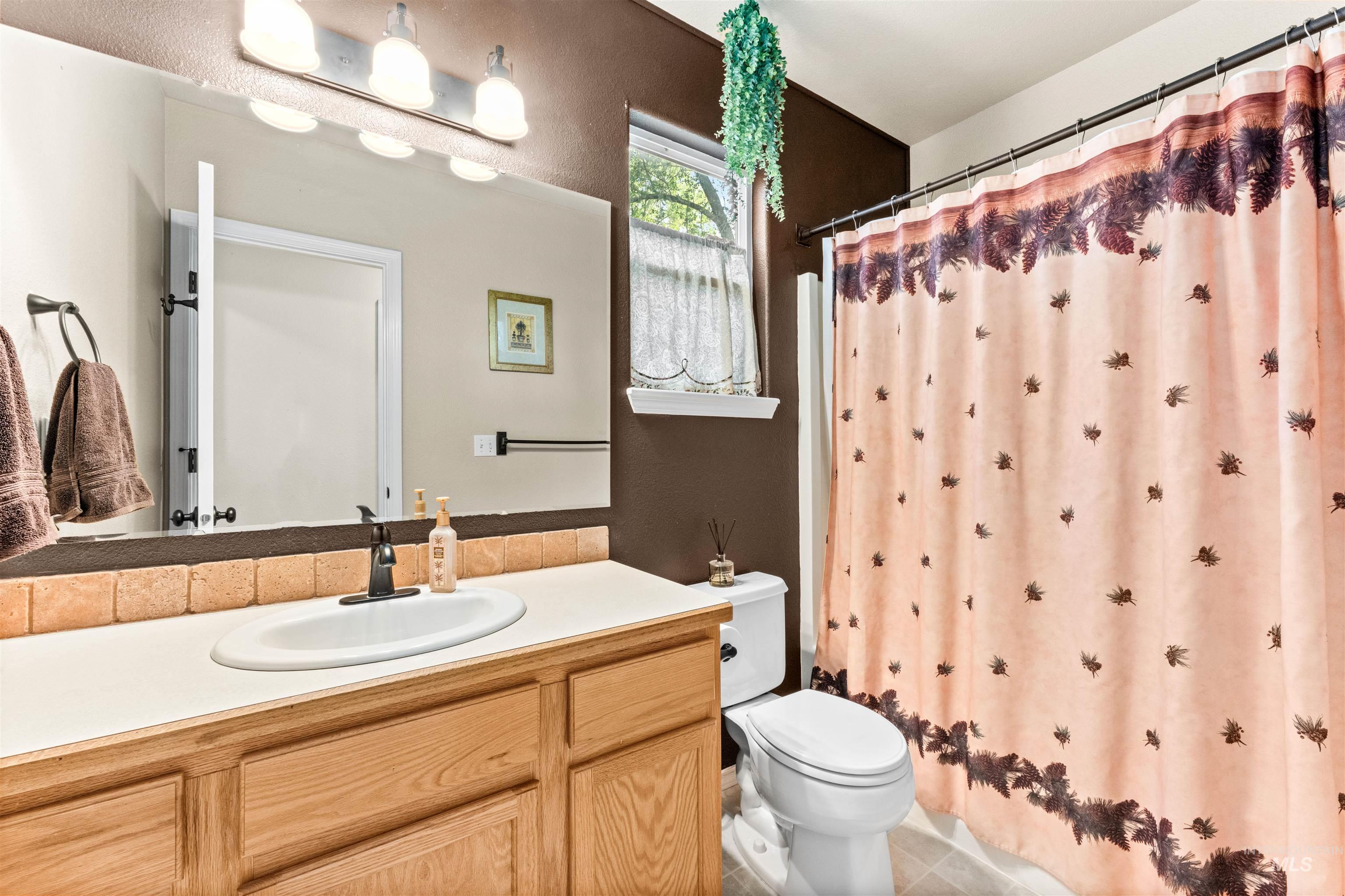 908 S 25th Street Property Photo 18