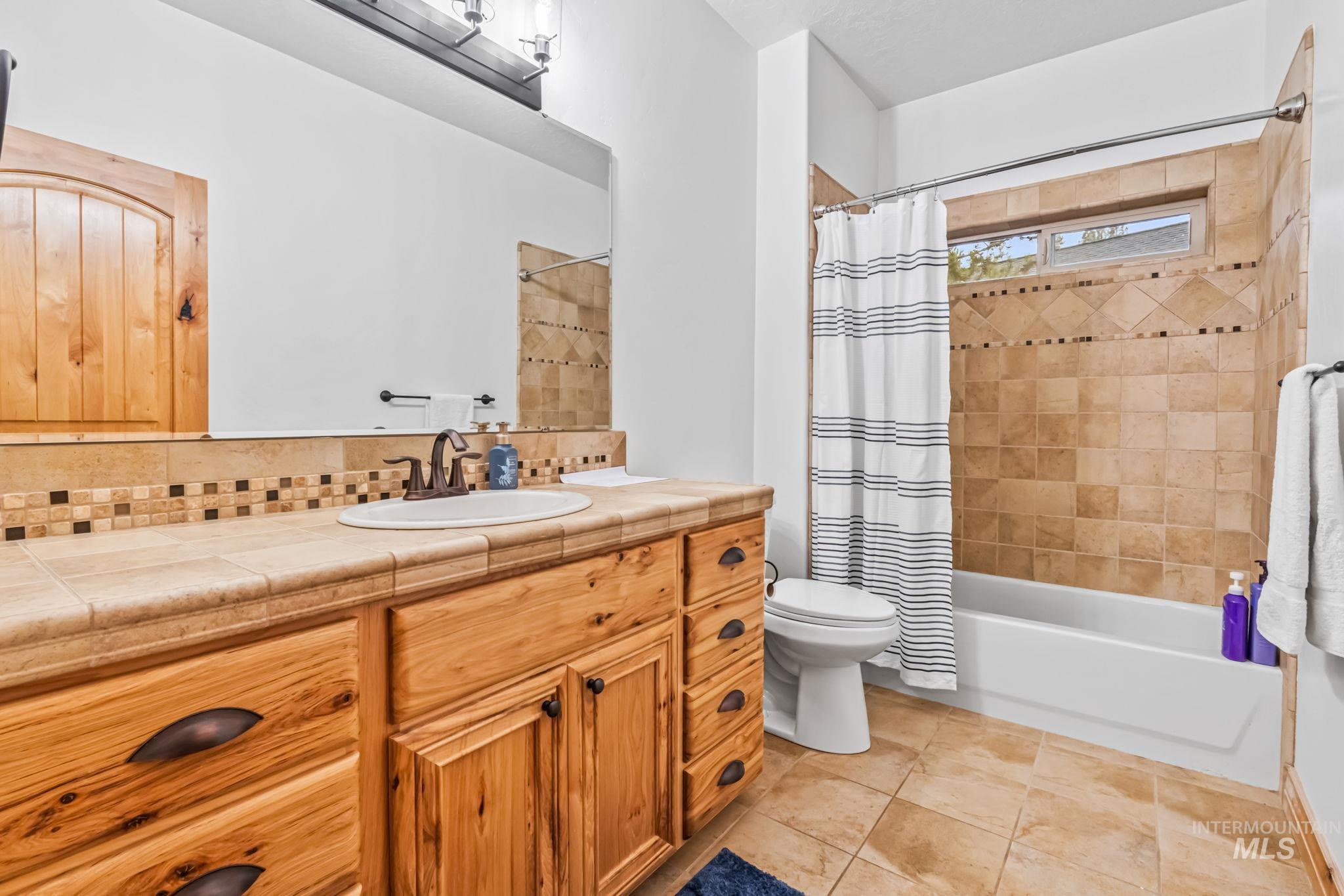 29 Pointe At Goldfork Ct. Property Photo 20